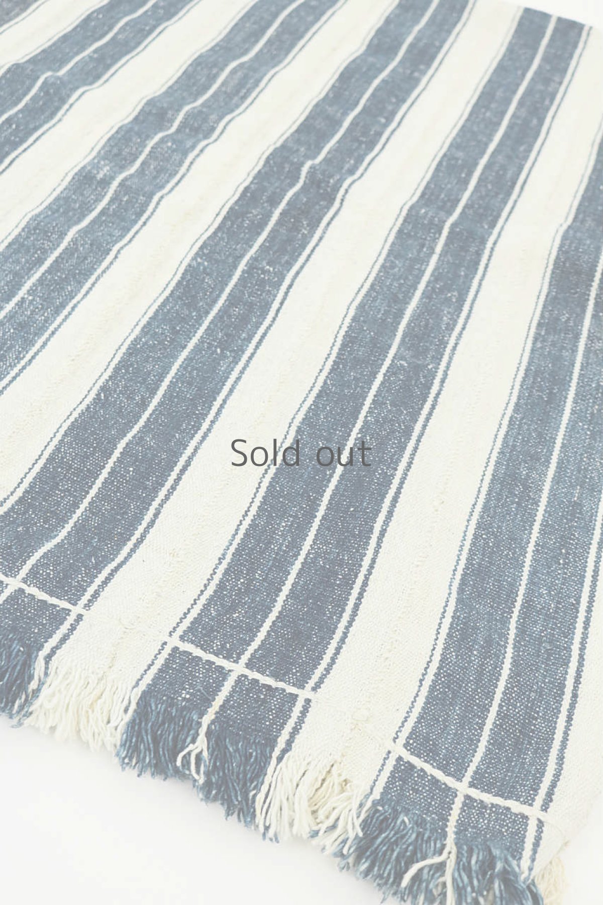 画像3: 【マリ】手織り藍染めストライプ綿の敷物（藍と白） (3)