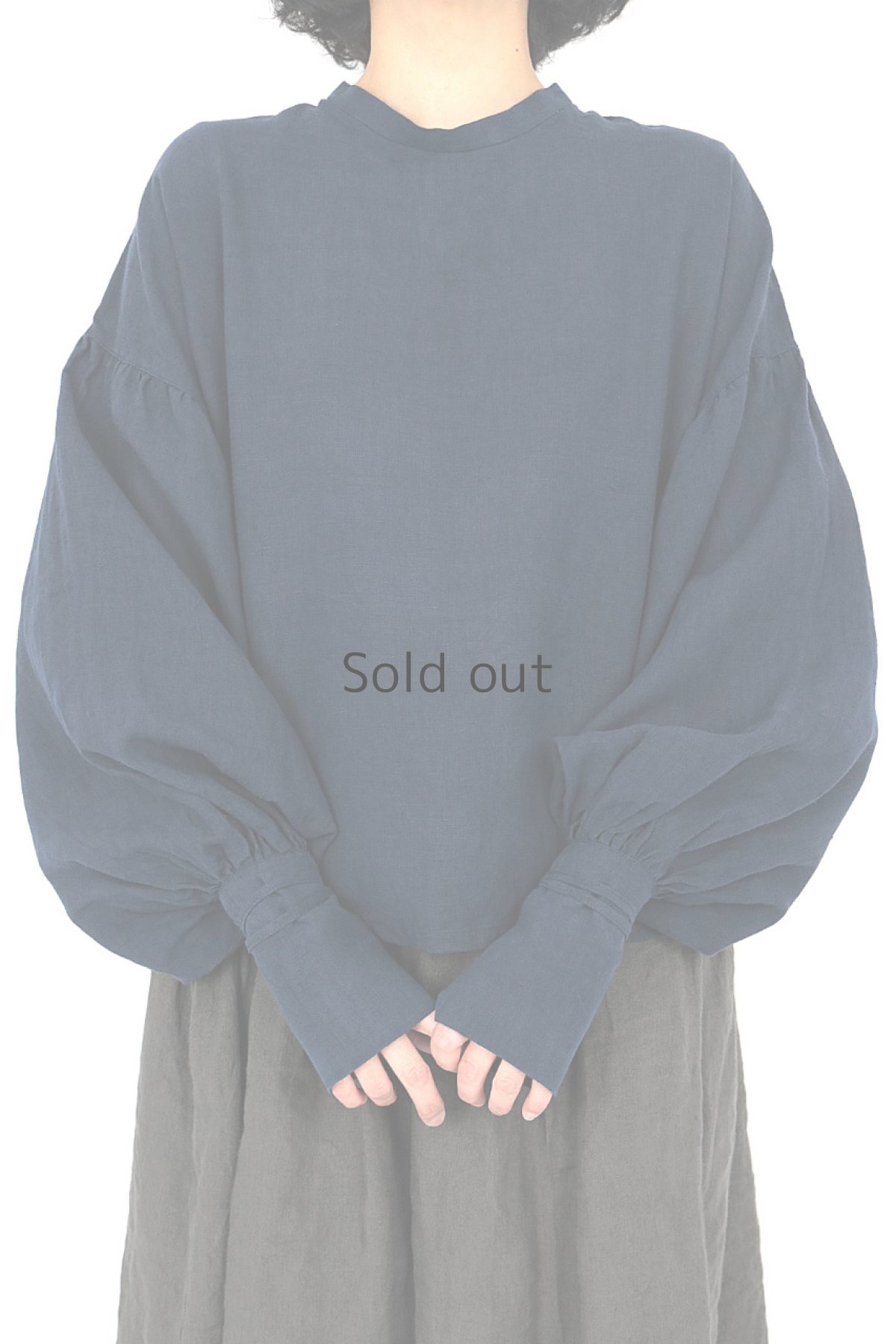 画像11: 【ササキチホ】アンティークリネン×染　バルーン袖ロングカフスブラウス（紺色） (11)