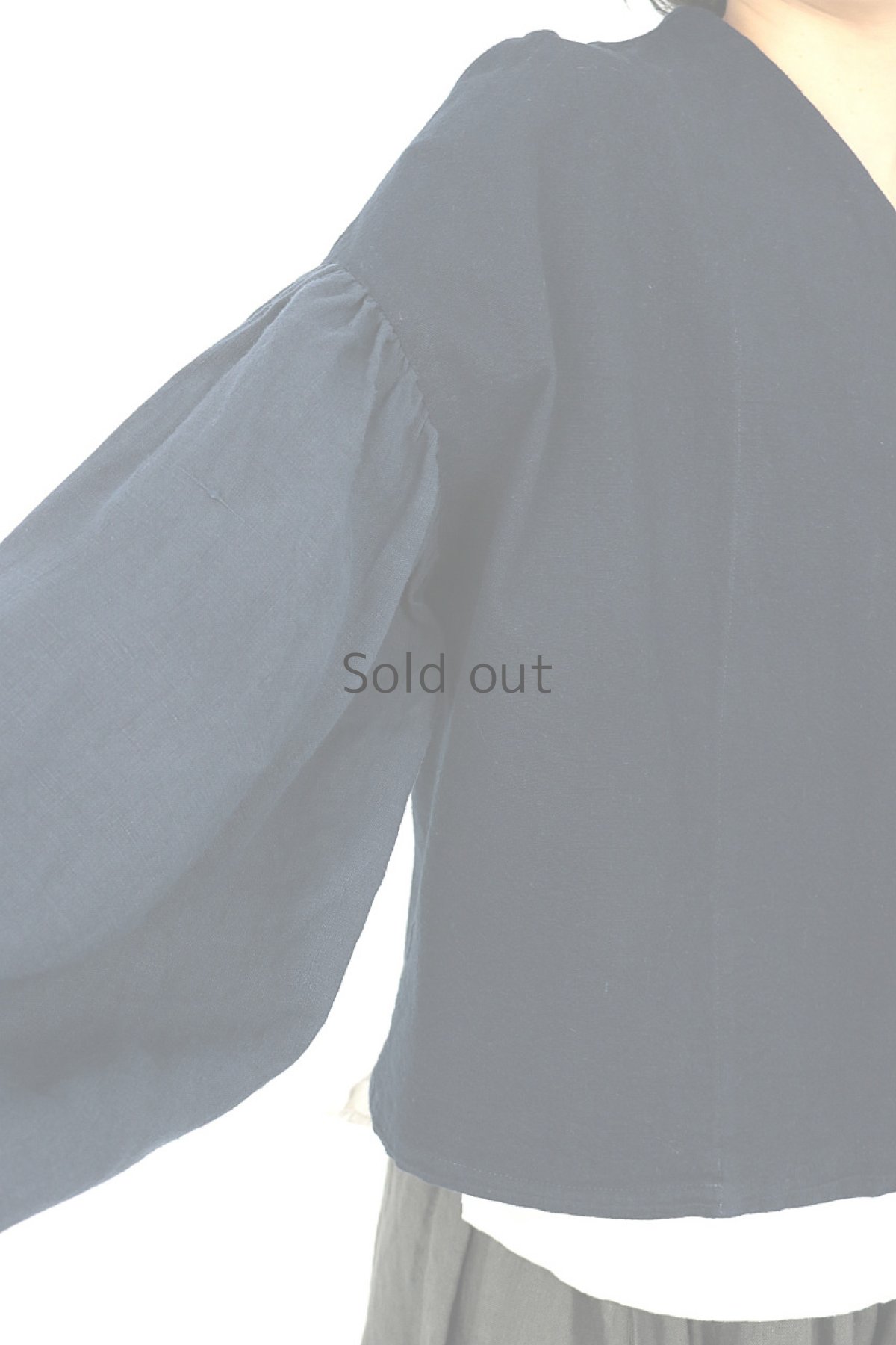 画像5: 【ササキチホ】アンティークリネン×染め　ボリュームパフスリーブブラウス（紺色) (5)