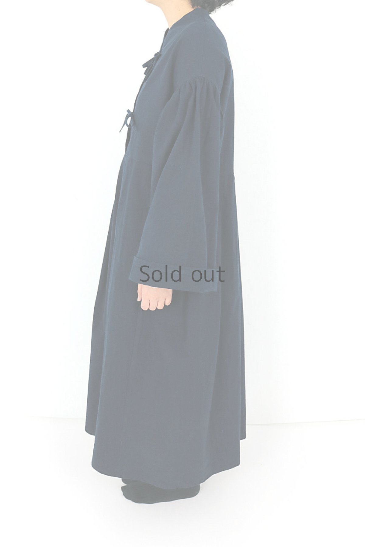 画像3: 【ササキチホ】アンティークリネン×染め　モンゴリアンオーバーワンピース（紺色） (3)