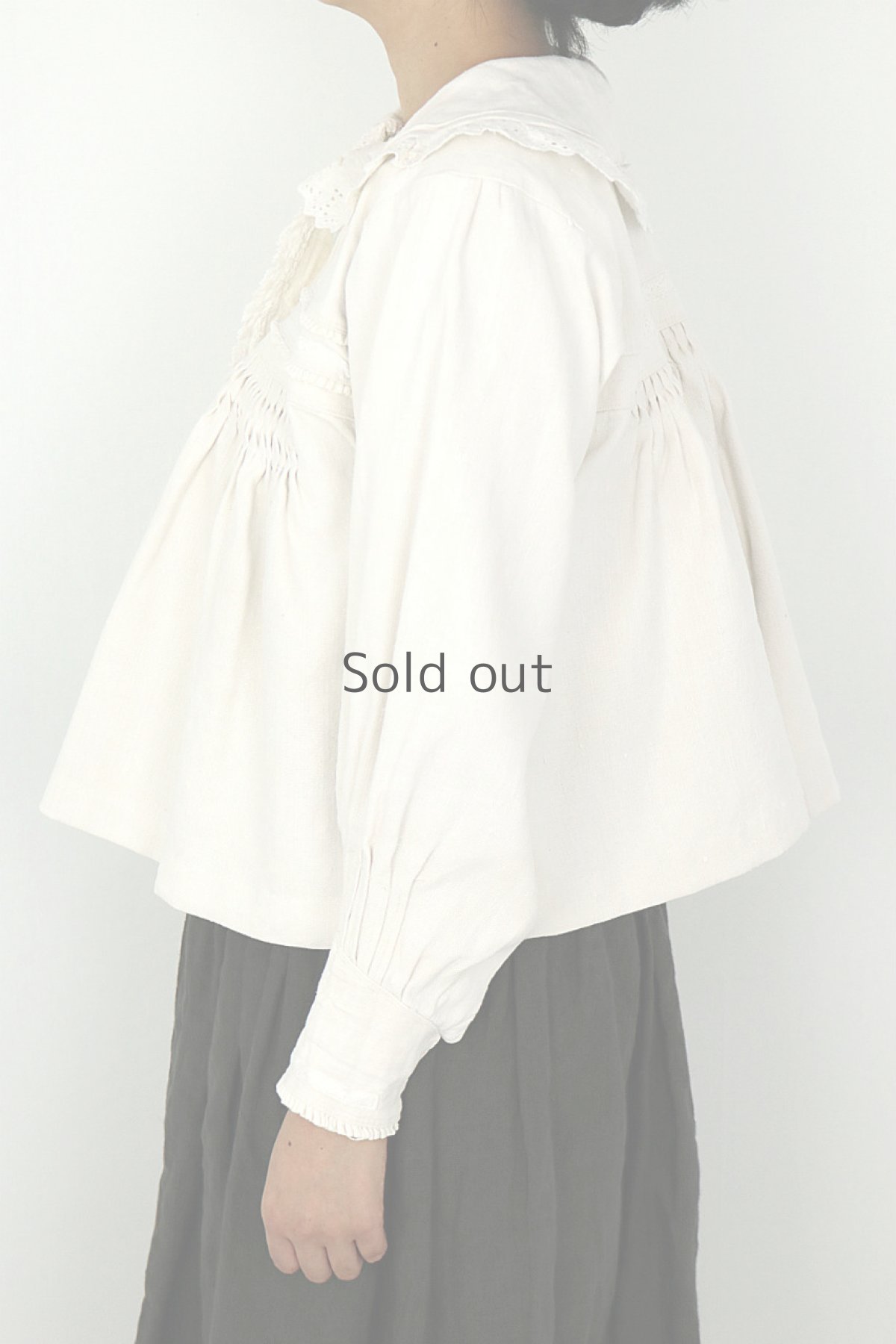 画像3: 【ルーマニア】アンティークリネン　ハンドメイドされたクラシックブラウス (3)