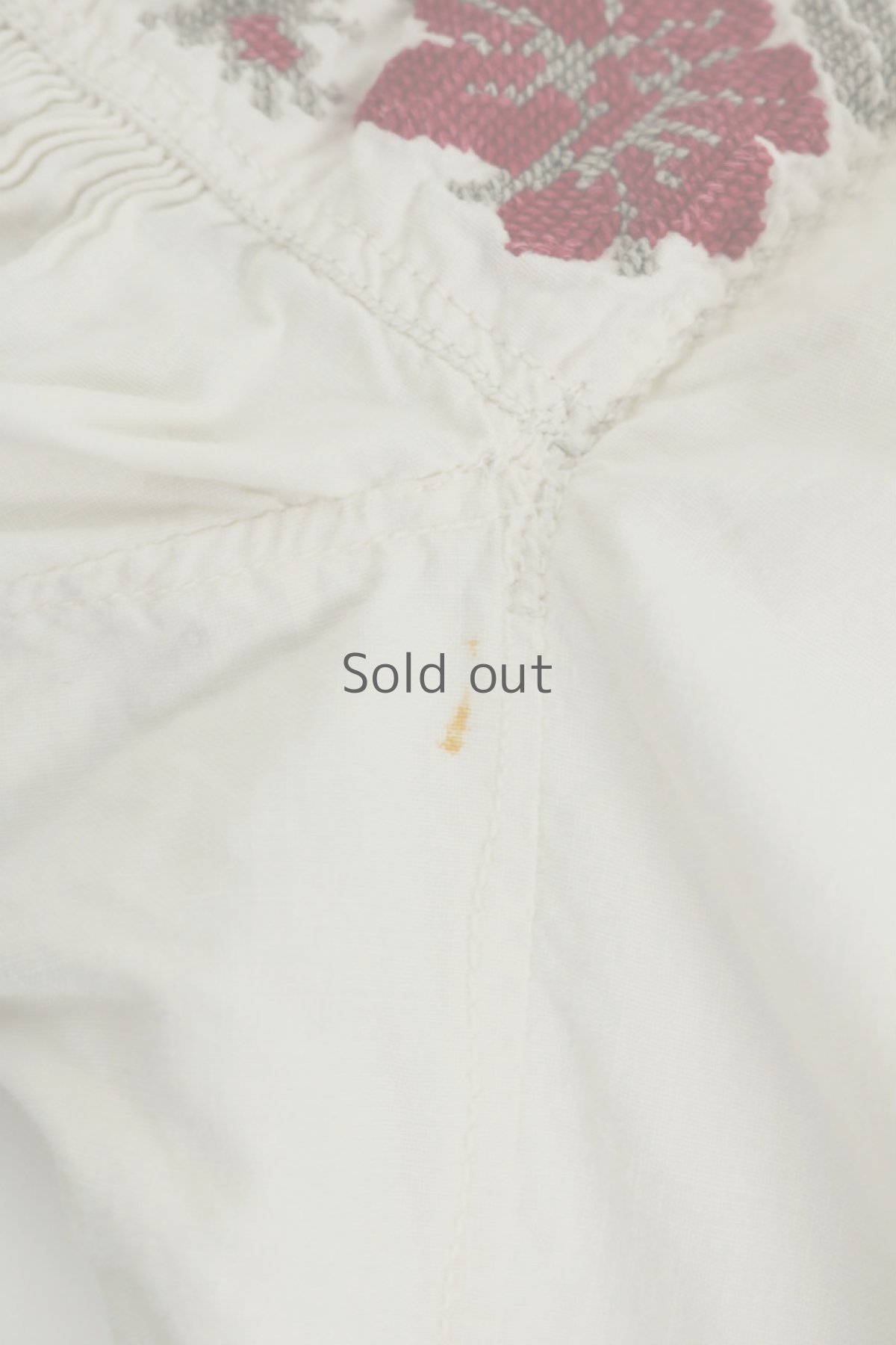 画像17: 【ウクライナ】ウクライナコットン刺繍スモックブラウス（ギャザー/赤とグレーのクロスステッチ） (17)