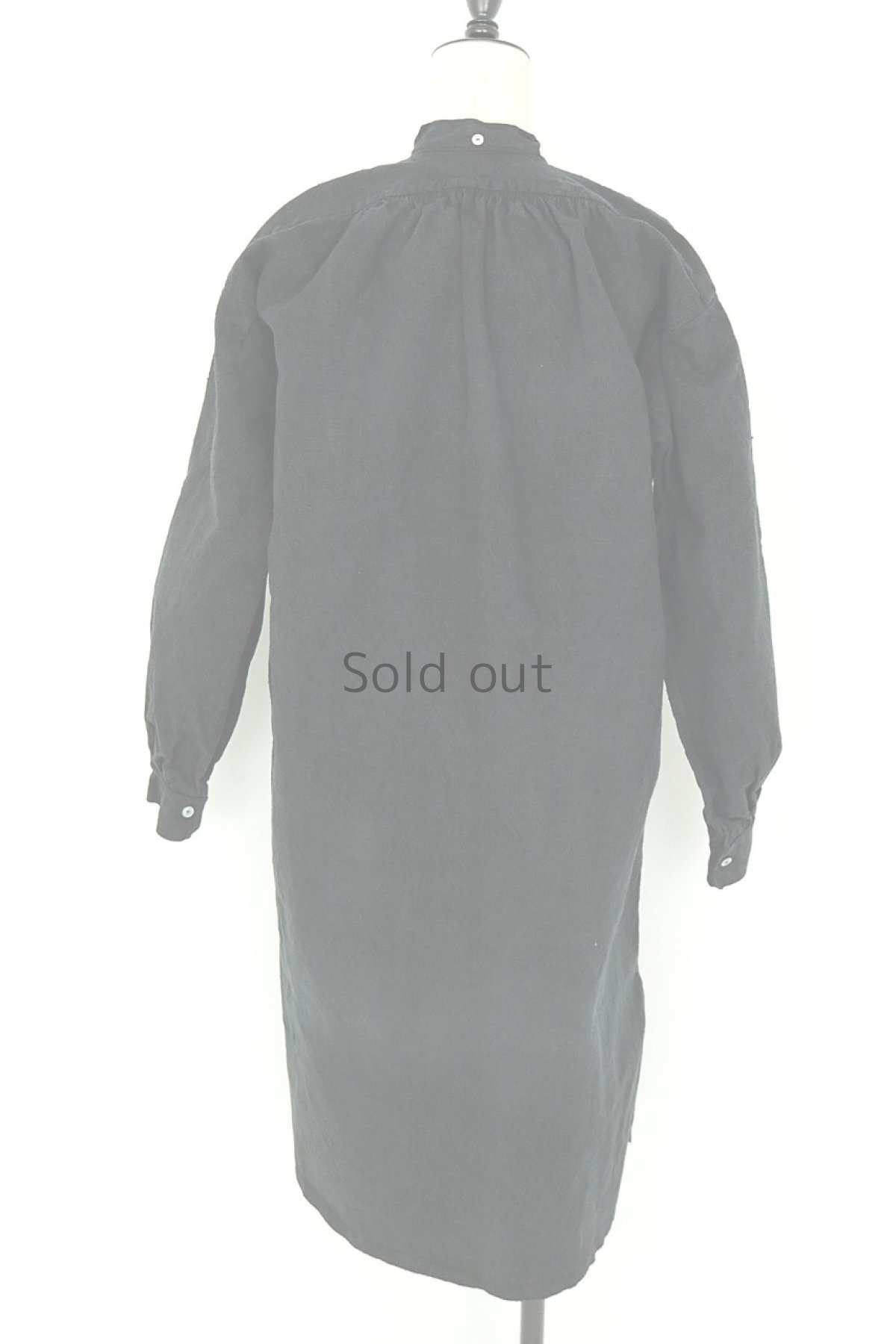 画像4: 【ドイツ】アンティークリネン×染　スモックワンピース（黒色) (4)