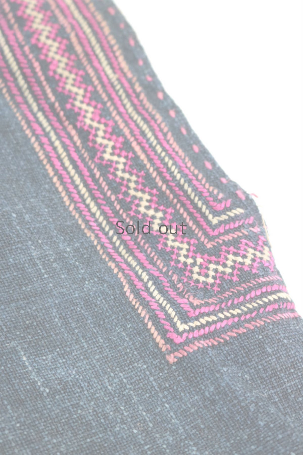 画像8: 【ベトナム】ビンテージ　インディゴヘンプ　ノースリーブシャツ（藍/白モン族） (8)