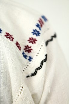 画像10: 【ブルガリア】アンティークコットンリネン　刺繍ブラウス (10)