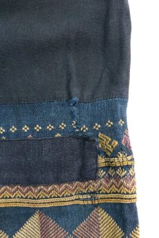 画像12: 【ベトナム】ビンテージ　ネイビーコットン　刺繍入りワイドパンツ（赤ザオ族） (12)