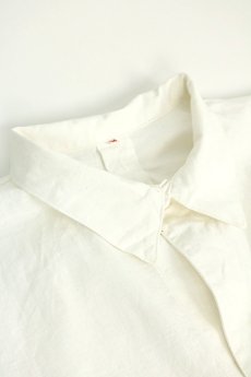 画像2: 【スウェーデン】ビンテージミリタリー　プルオーバーロングシャツ（未使用品/白） (2)