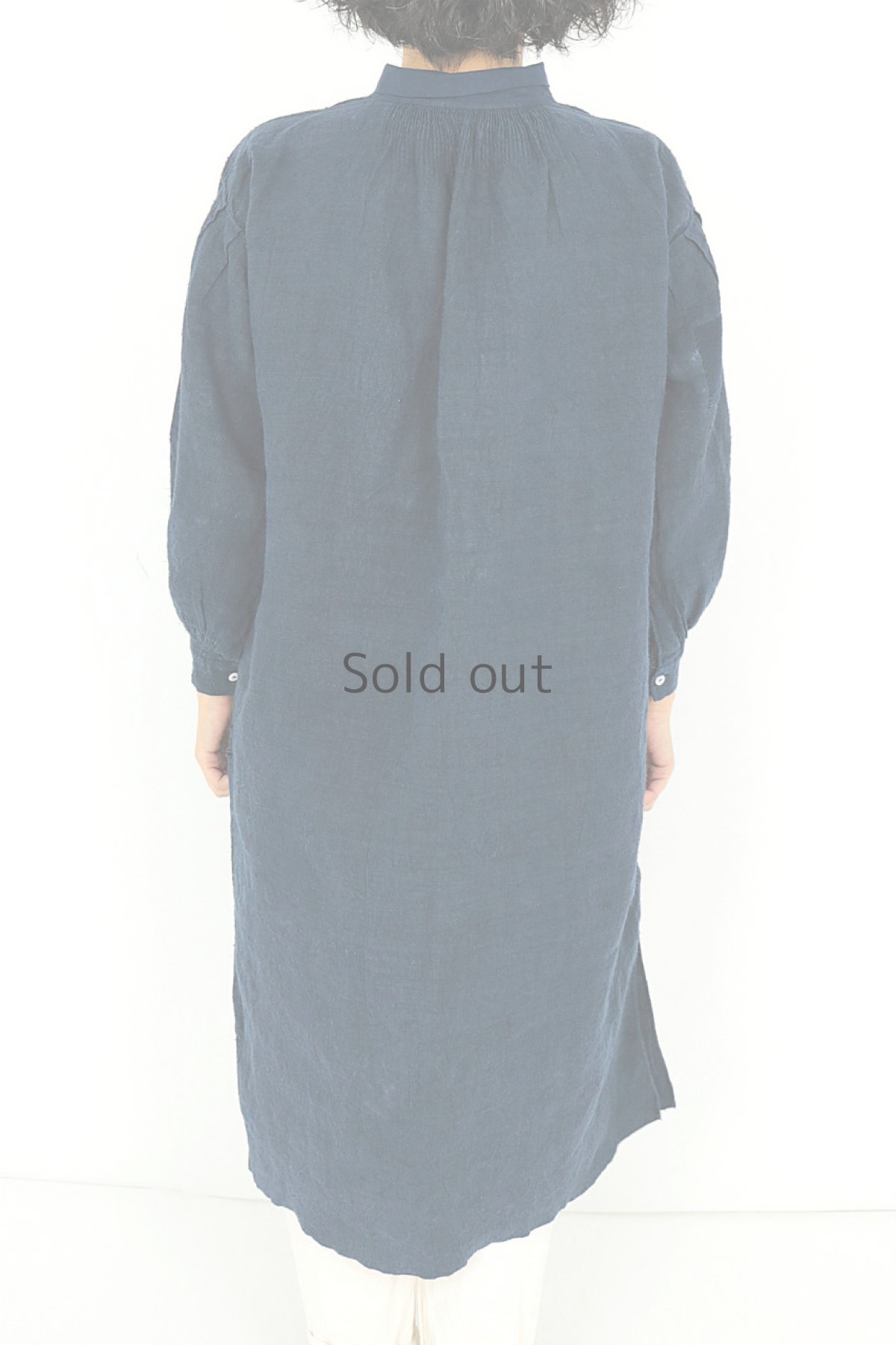 画像4: 【フランス】アンティークリネン×染　スモックワンピース（紺色/色ムラ有り) (4)