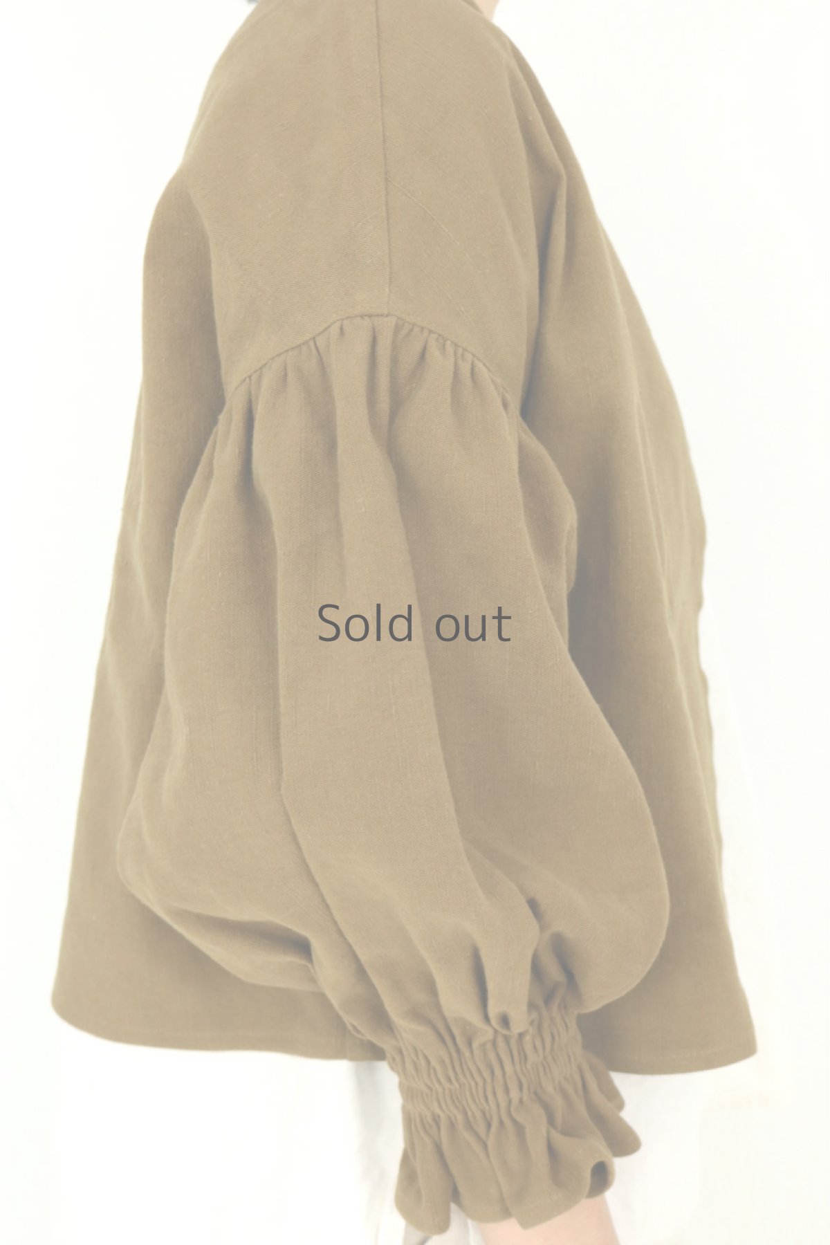 画像7: 【ササキチホ】アンティークリネン×染め　ピエロ袖　前開きブラウス（茶色） (7)