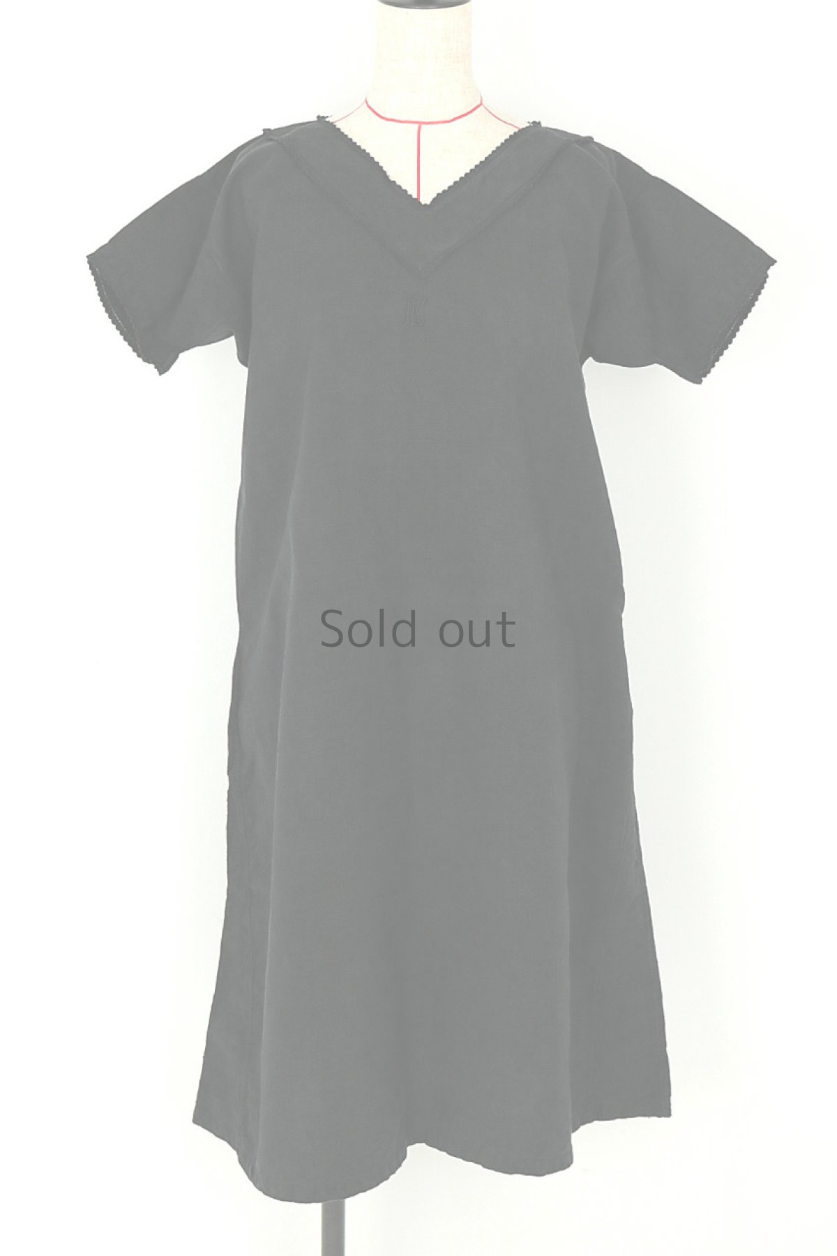 画像2: 【ドイツ】アンティークリネン×染　Vネックワンピース（黒） (2)