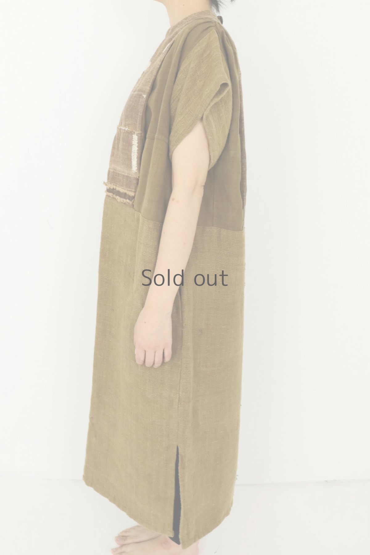 画像3: 【ササキチホ】アンティークリネン×酒袋古布　カタヒダ　四角ワンピース（カーキ） (3)