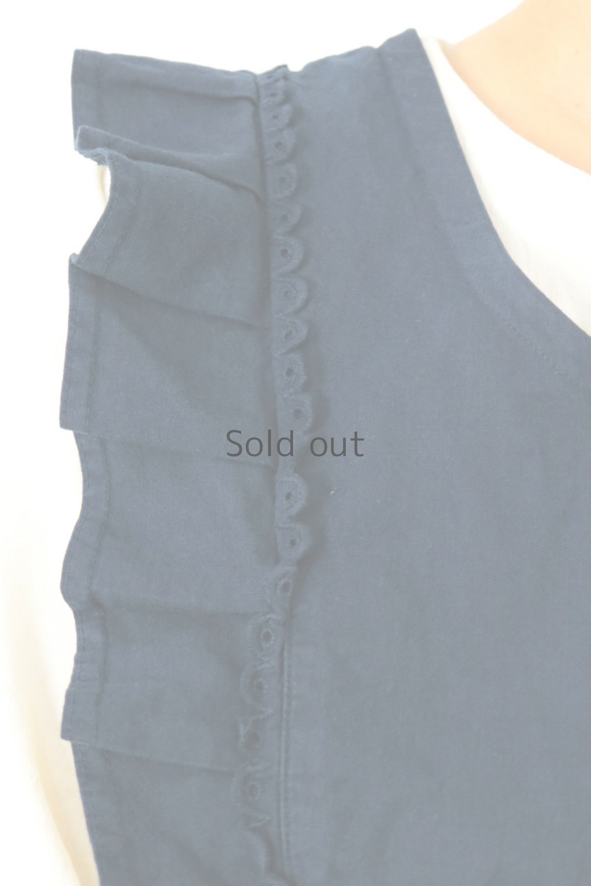 画像7: 【ドイツ】アンティークコットン×染め 　フリルロングエプロン（紺色） (7)