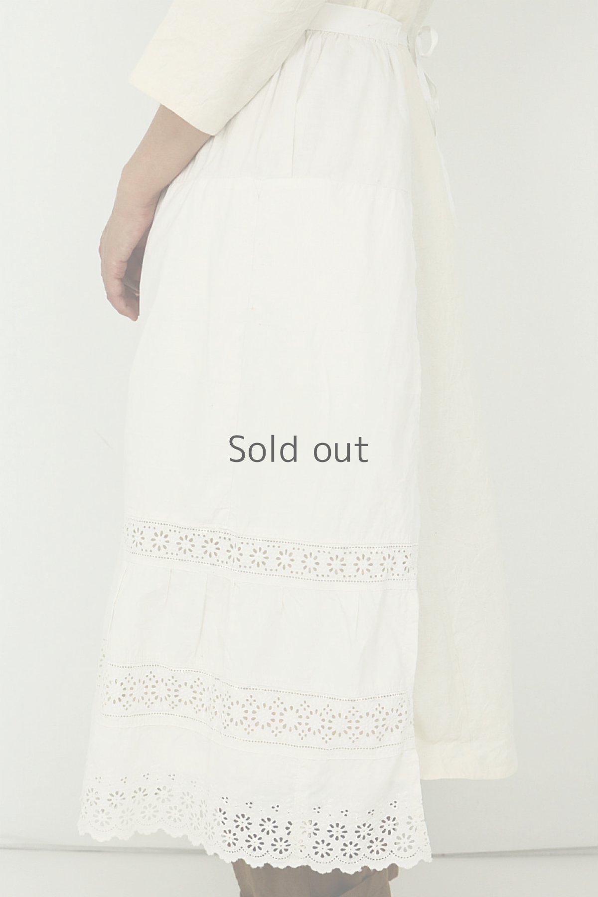 画像3: 【フランス】アンティークコットン 　レースエプロン（小さな穴あり） (3)