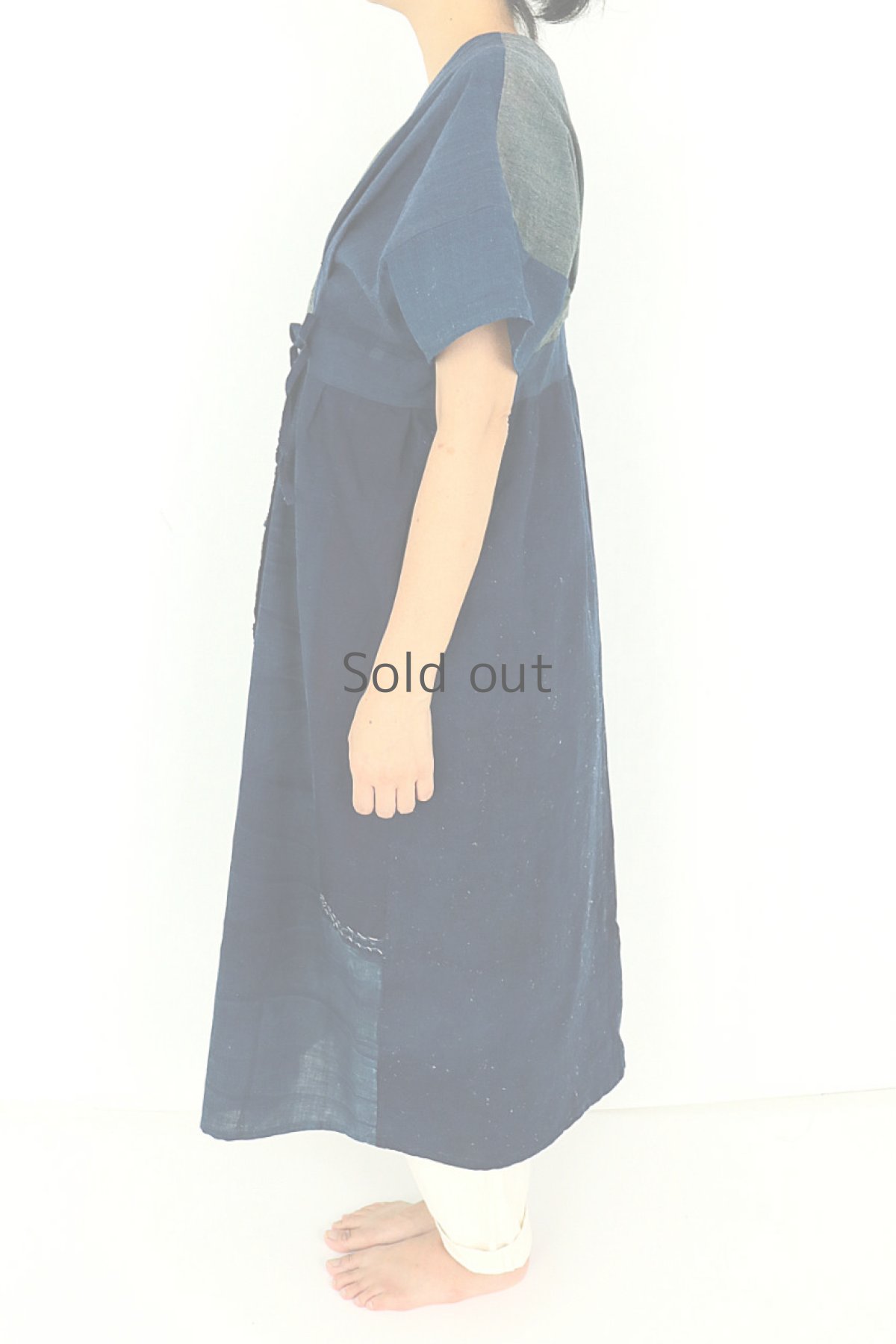 画像3: 【ササキチホ】藍染古布 　チマチョゴリ風 巻きガウン（藍とウコン） (3)