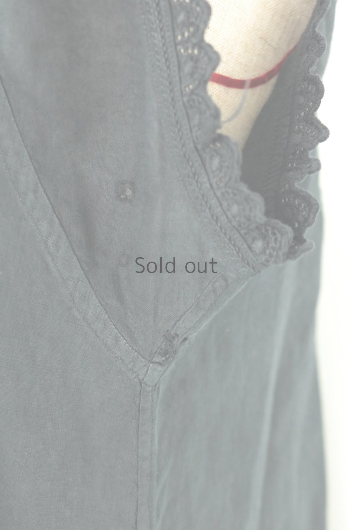 画像15: 【ドイツ】アンティークリネン×染　ノースリーブ　装飾レース　ロングワンピース（黒） (15)