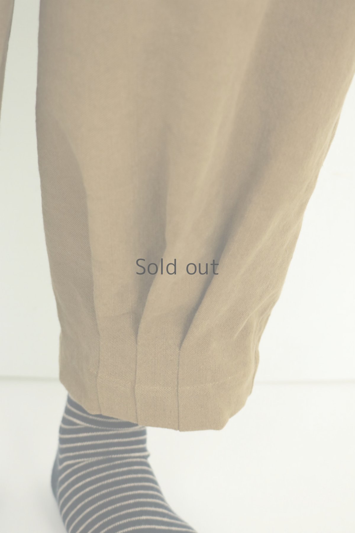 画像7: 【ササキチホ】アンティークリネン×染め　裾タック　バレルパンツ（茶色） (7)