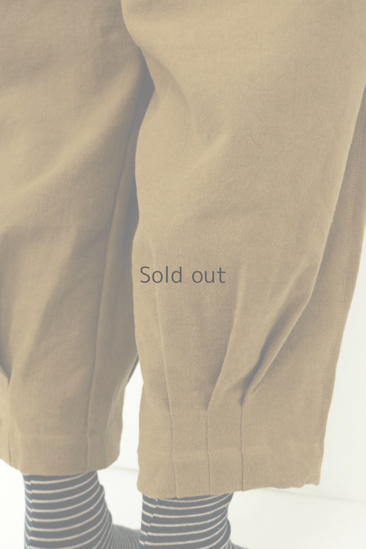 画像10: 【ササキチホ】アンティークリネン×染め　裾タック　バレルパンツ（茶色） (10)