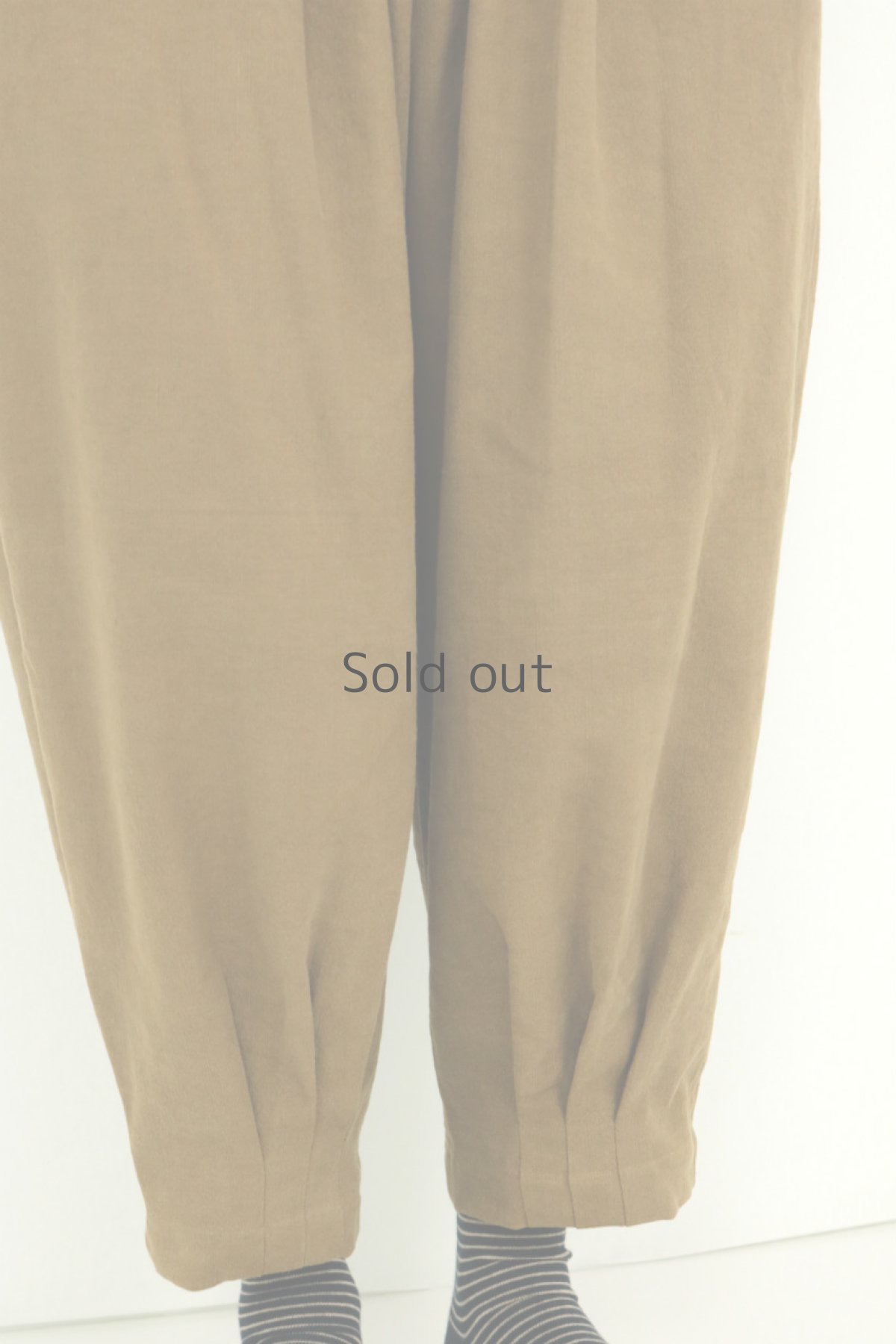 画像8: 【ササキチホ】アンティークリネン×染め　裾タック　バレルパンツ（茶色） (8)