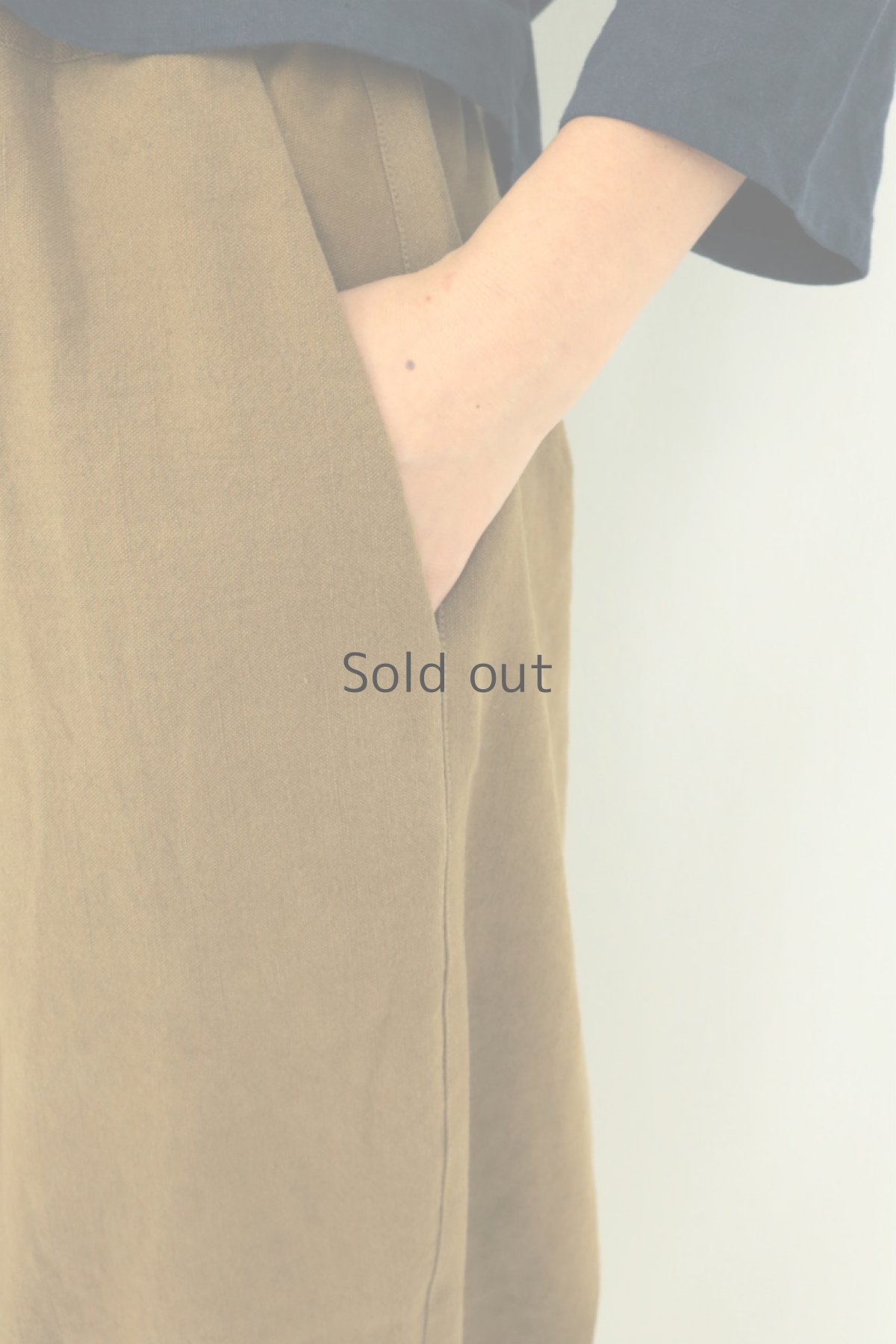 画像5: 【ササキチホ】アンティークリネン×染め　裾タック　バレルパンツ（茶色） (5)