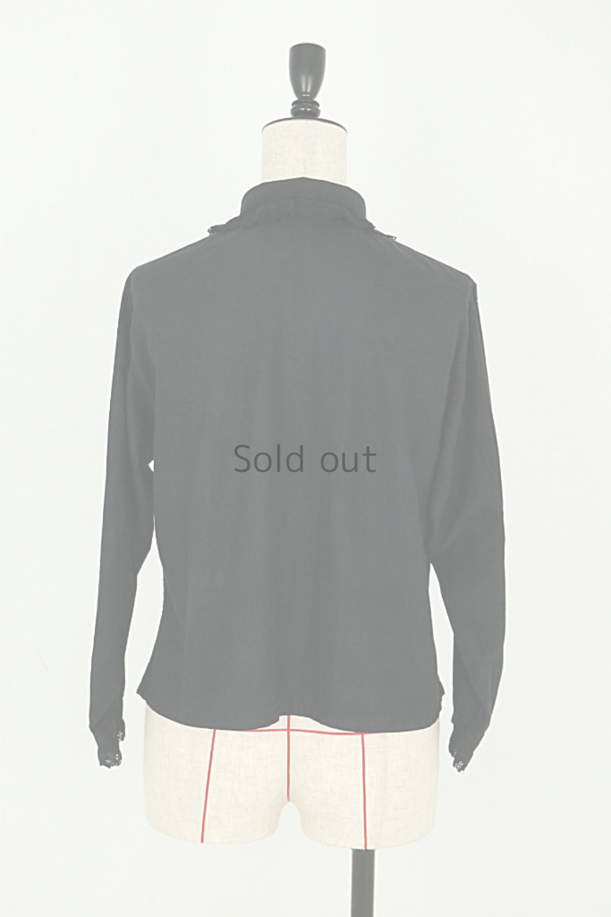 画像4: 【フランス】アンティークコットン×染め　クラシックブラウス(/黒/3つの包みボタン） (4)