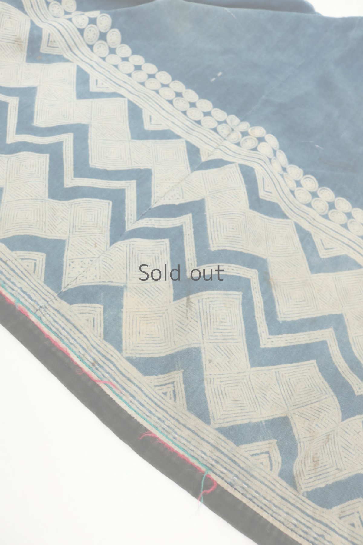 画像5: 【ベトナム】ビンテージ　インディゴコットン　ろうけつ染めエプロンスカート（ザオ族） (5)