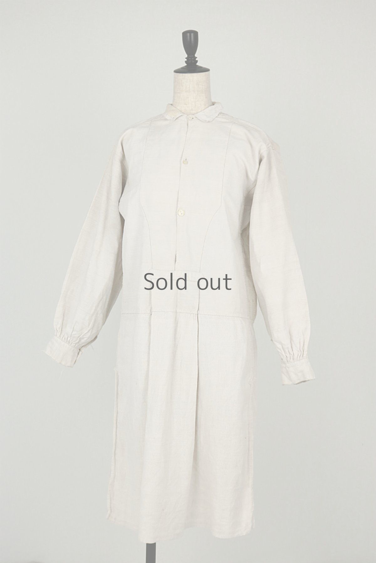 画像2: 【フランス】２０世紀初頭のアンティークリネン　スモックロングシャツ（白色/襟リペアあり） (2)