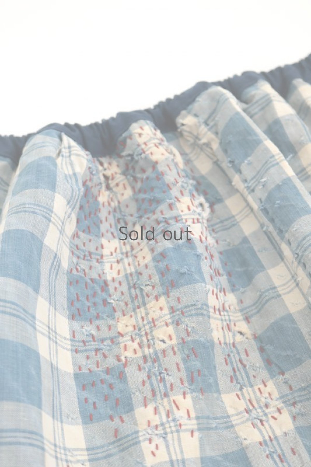 画像2: 【MITSUGU SASAKI】農婦シリーズ　フランスアンティーク 古布のチェックスカート (2)