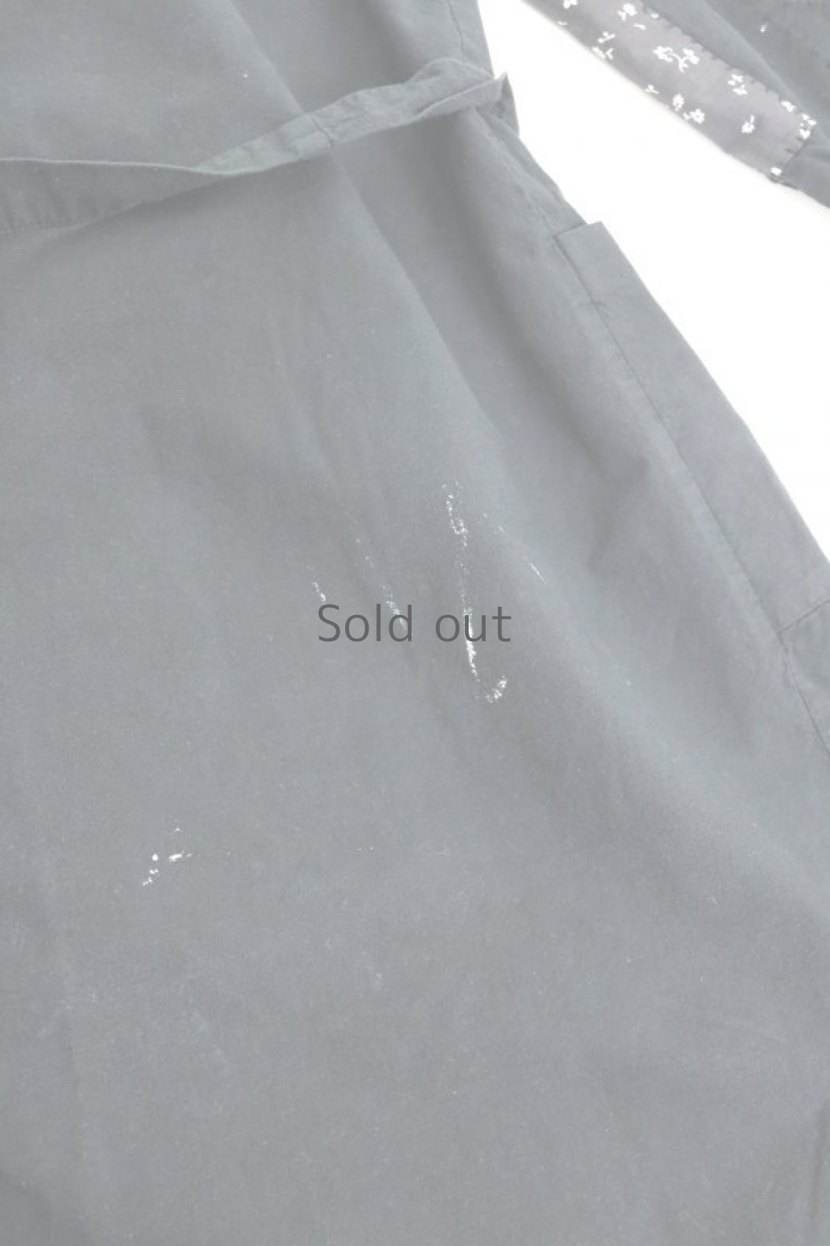 画像11: 【MITSUGU SASAKI】ビンテージリメイク　花柄パッチワーク　ナースワークドレス（黒後染め） (11)