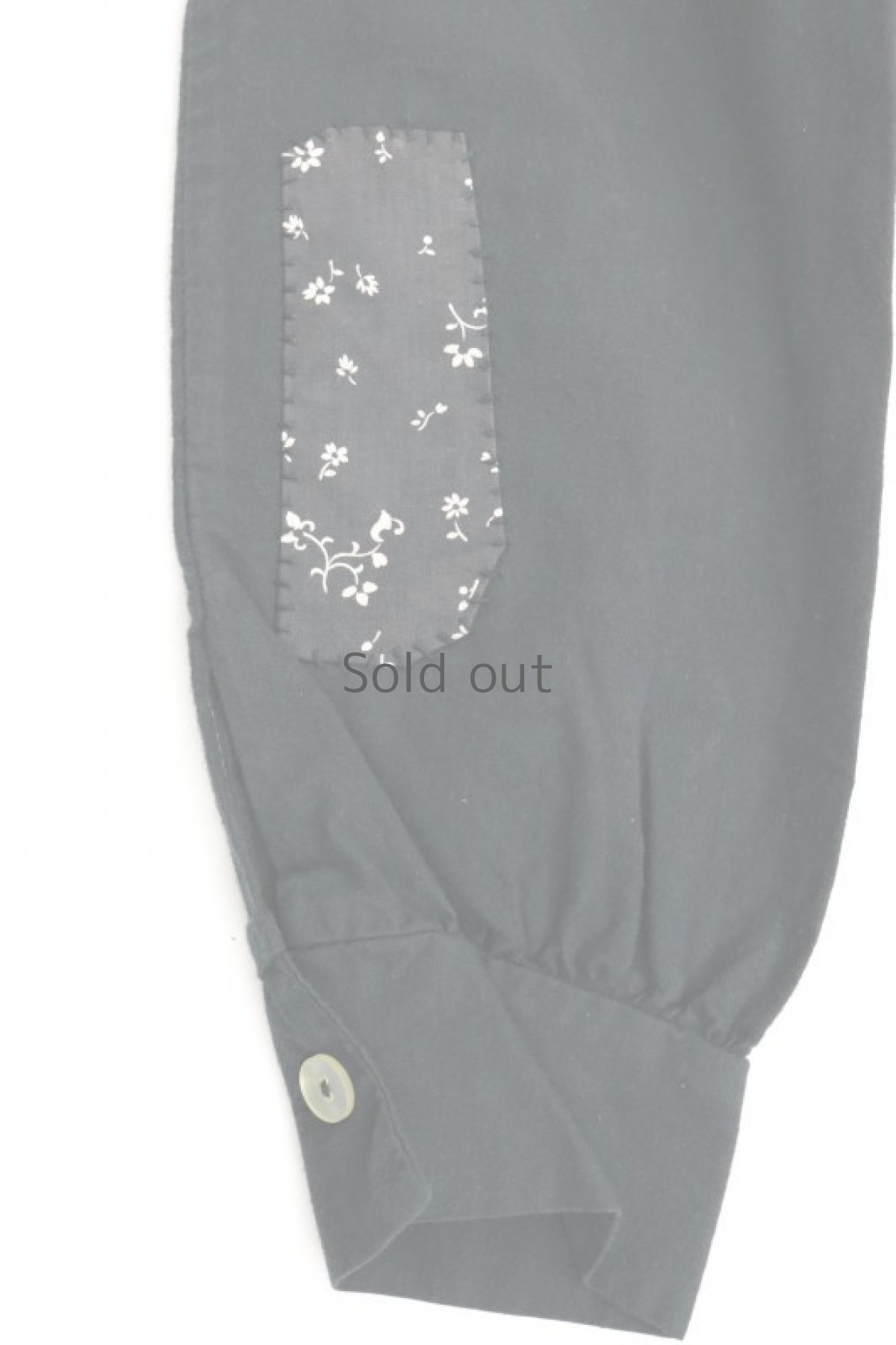 画像8: 【MITSUGU SASAKI】ビンテージリメイク　花柄パッチワーク　ナースワークドレス（黒後染め） (8)