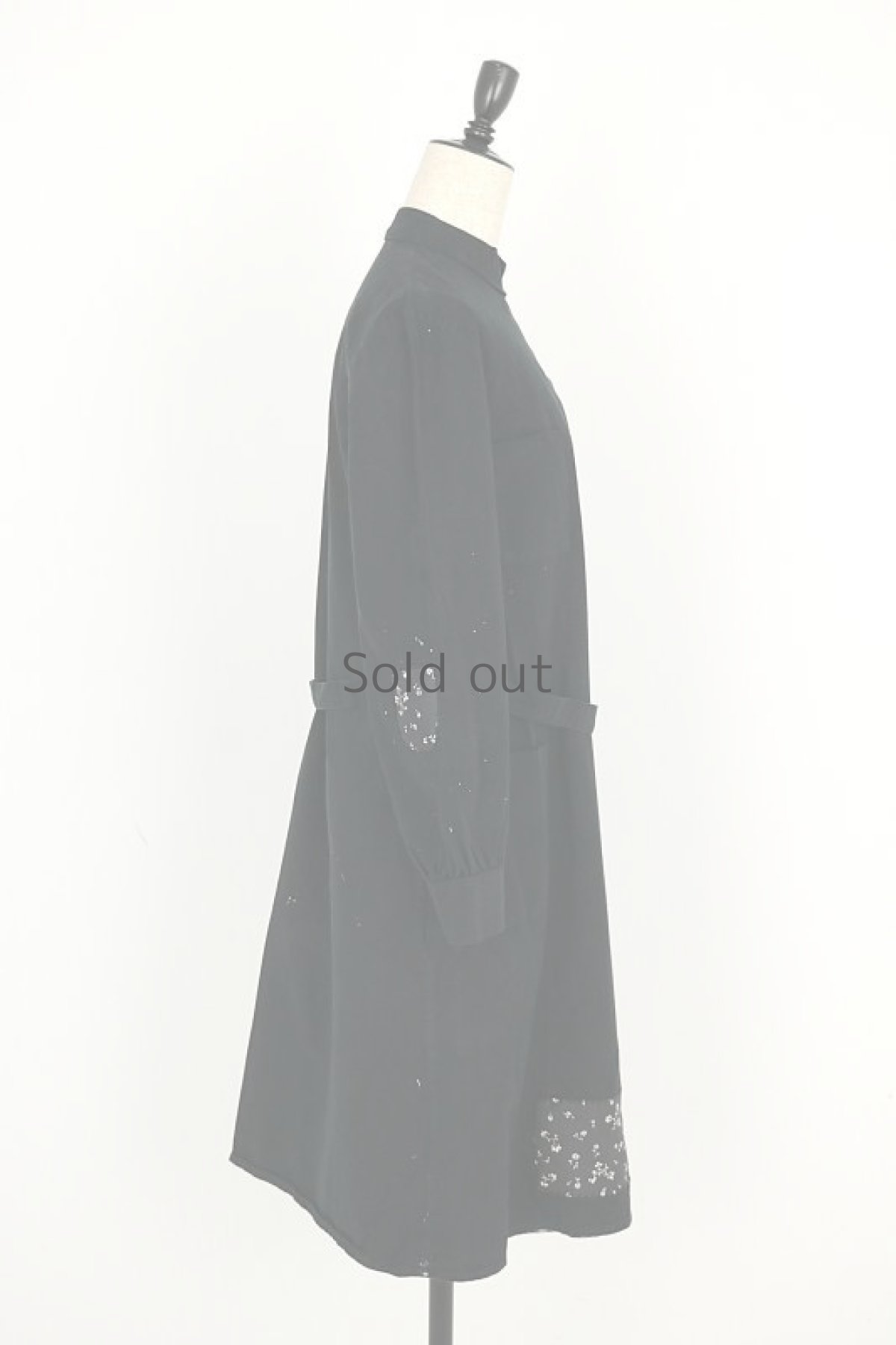 画像14: 【MITSUGU SASAKI】ビンテージリメイク　花柄パッチワーク　ナースワークドレス（黒後染め） (14)