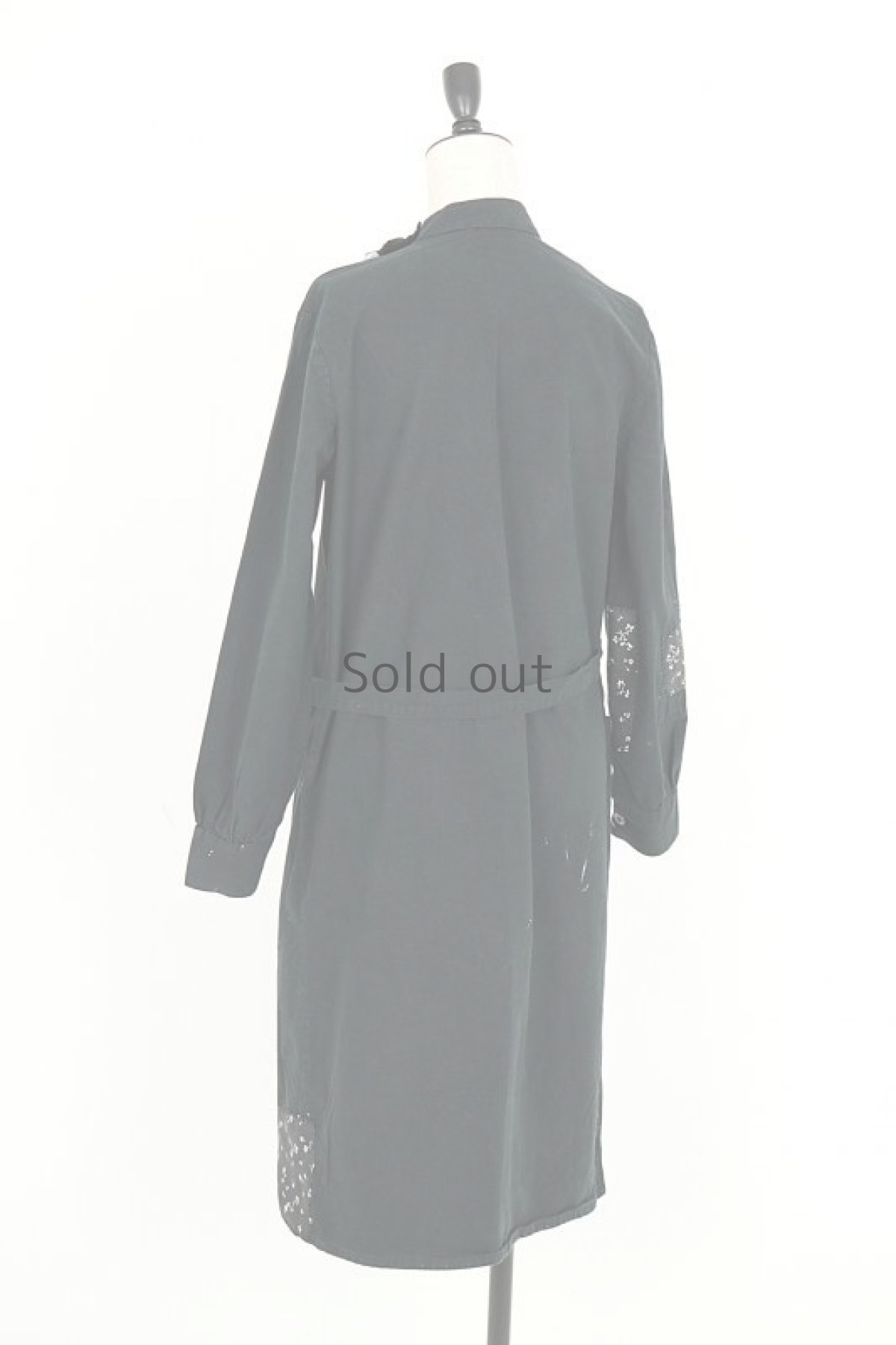 画像13: 【MITSUGU SASAKI】ビンテージリメイク　花柄パッチワーク　ナースワークドレス（黒後染め） (13)