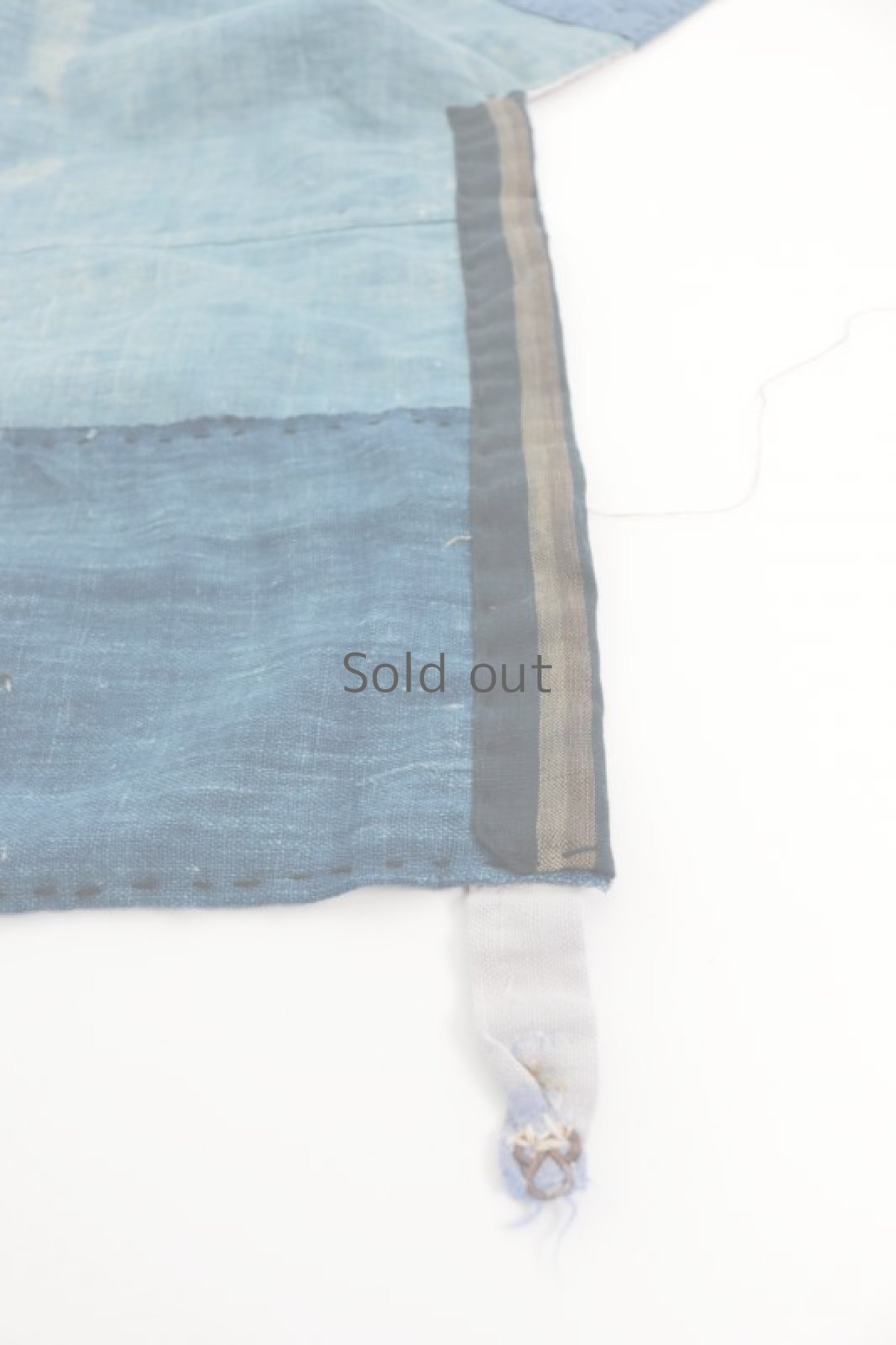 画像8: 【MITSUGU SASAKI】BORO古布　藍染古布を縫いつけたフレンチリネンアンティーク エプロン　 (8)