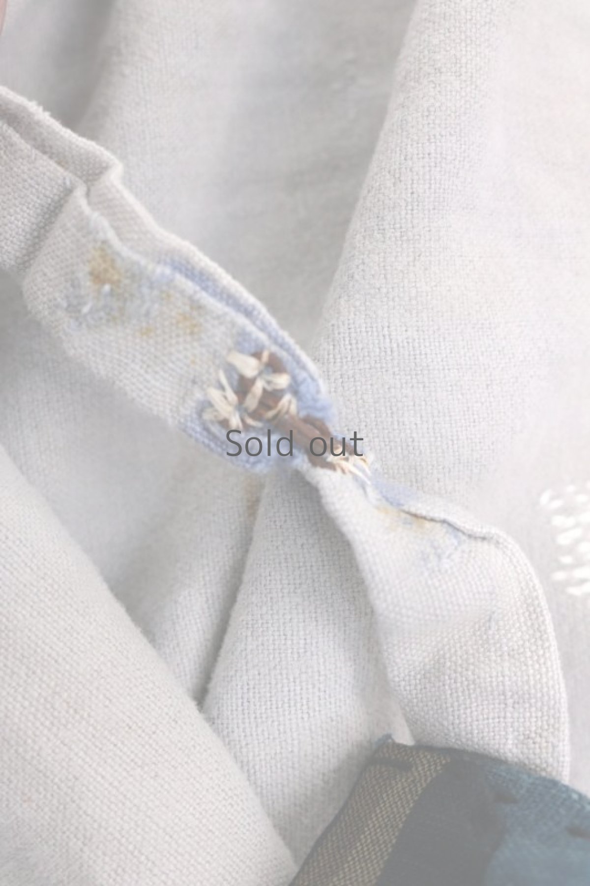 画像10: 【MITSUGU SASAKI】BORO古布　藍染古布を縫いつけたフレンチリネンアンティーク エプロン　 (10)