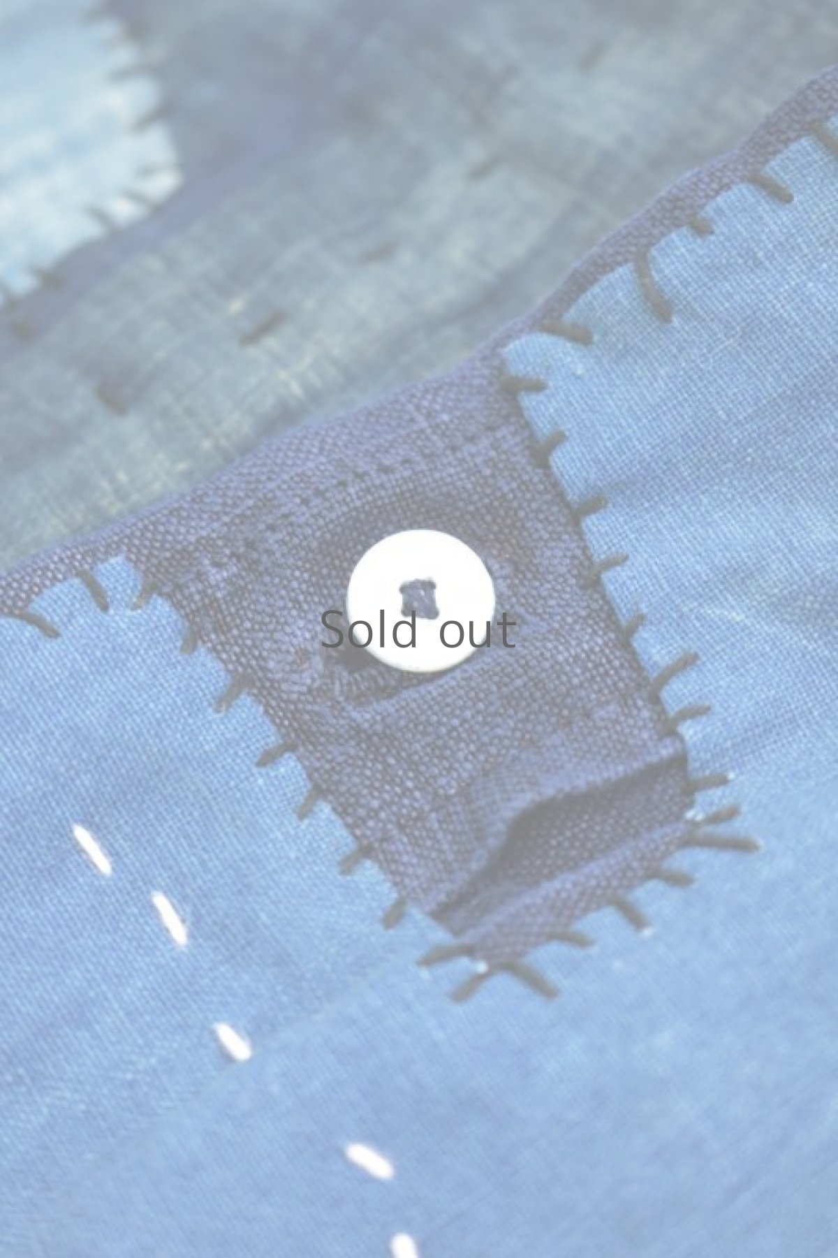 画像14: 【MITSUGU SASAKI】アンティークリネン×染め×古布　パッチワークボロスモックシャツ （紺染め） (14)