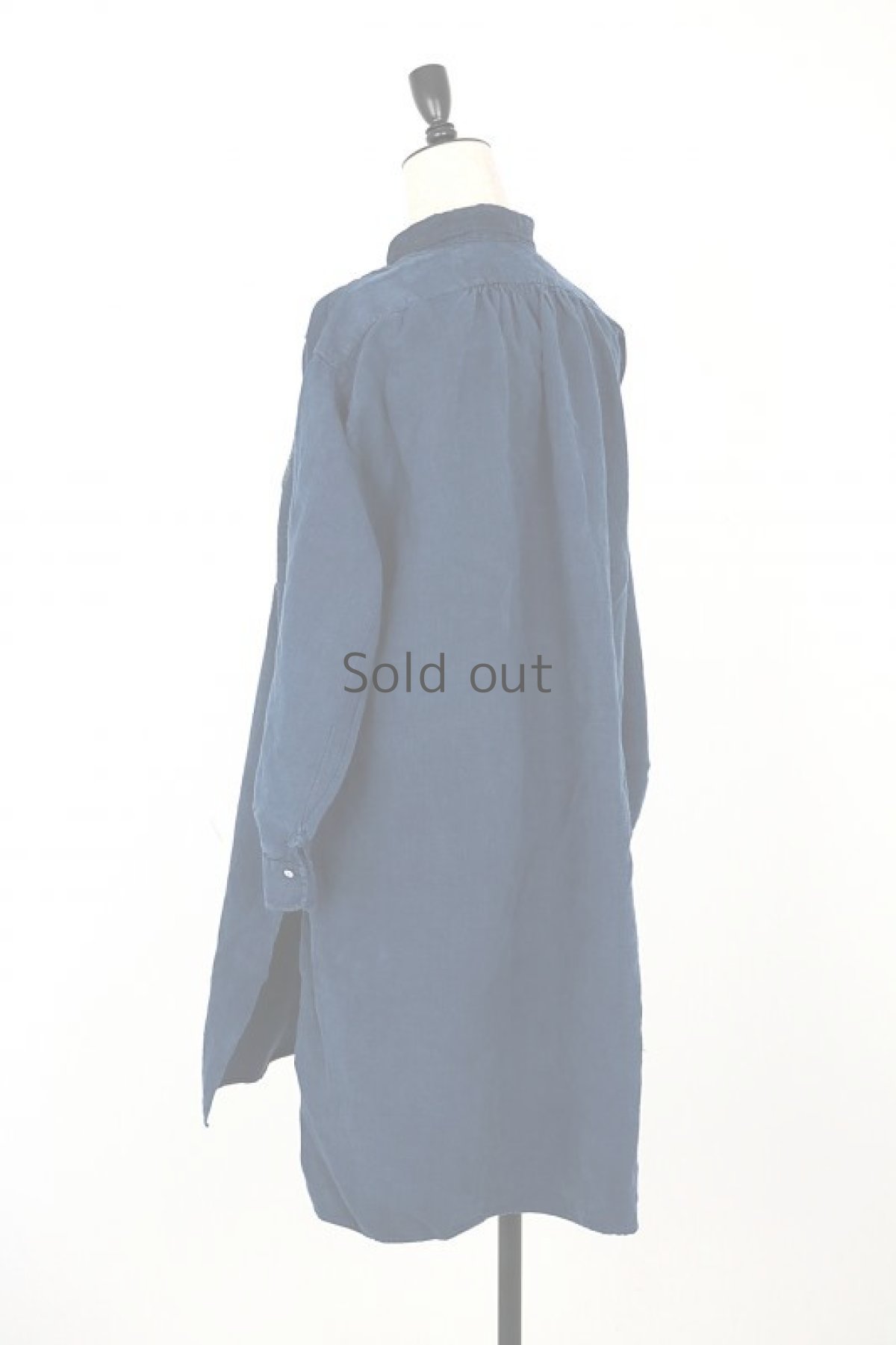 画像16: 【MITSUGU SASAKI】アンティークリネン×染め×古布　パッチワークボロスモックシャツ （紺染め） (16)