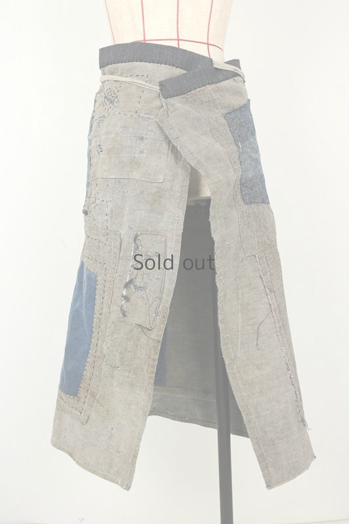 画像12: 【MITSUGU SASAKI】ビンテージリメイク　クレイジーパッチワーク　グレーリネン　ファーマーズエプロン (12)