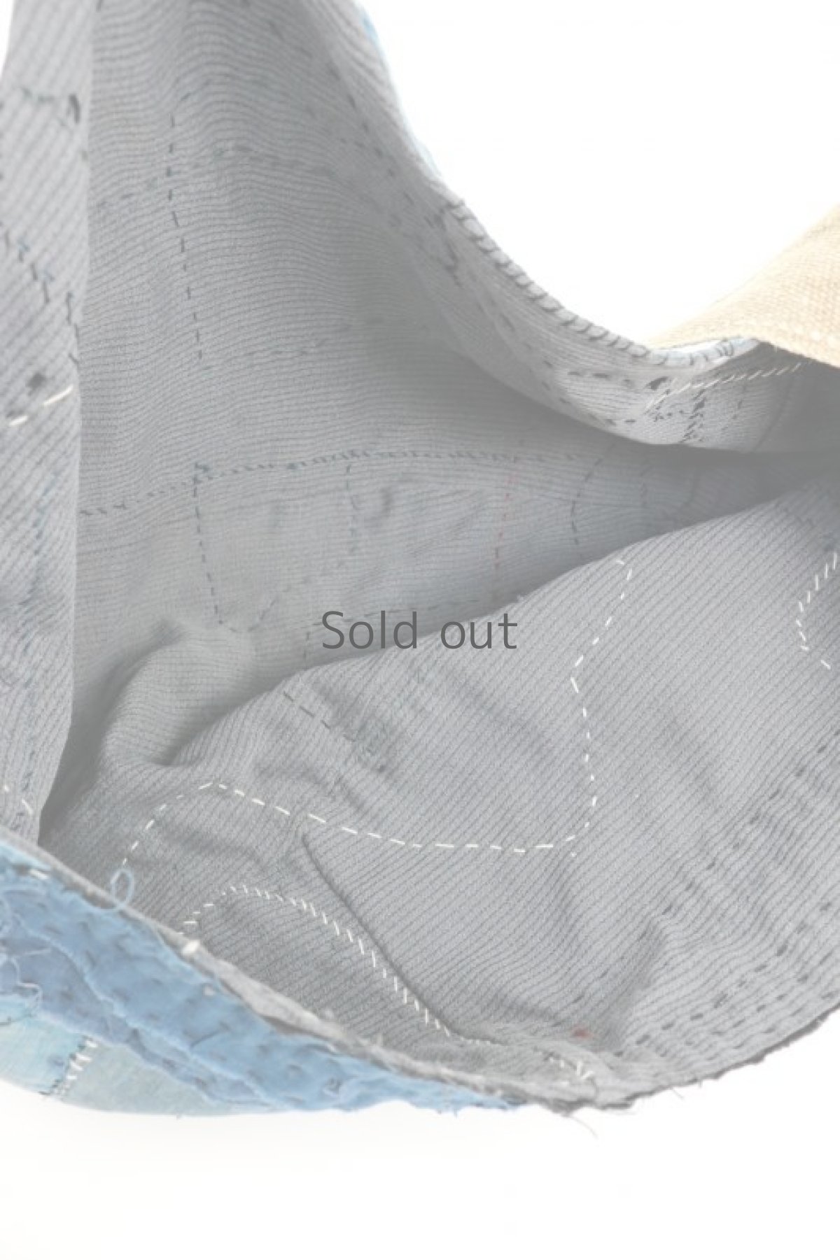 画像10: 【MITSUGU SASAKI】BORO古布　刺し子ショルダーバッグ（藍染と麻） (10)