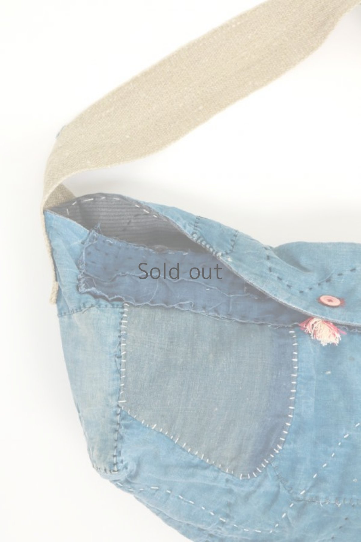 画像2: 【MITSUGU SASAKI】BORO古布　刺し子ショルダーバッグ（藍染と麻） (2)