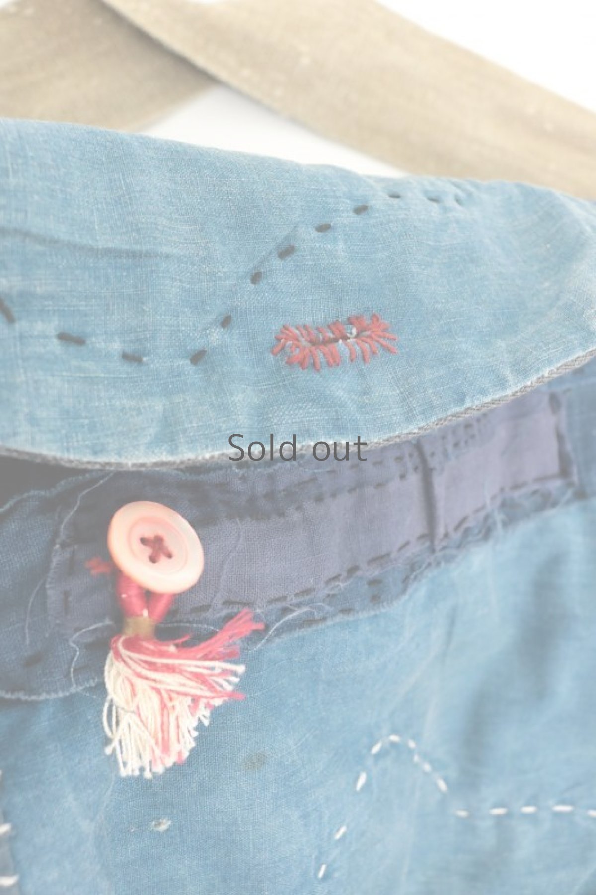 画像9: 【MITSUGU SASAKI】BORO古布　刺し子ショルダーバッグ（藍染と麻） (9)