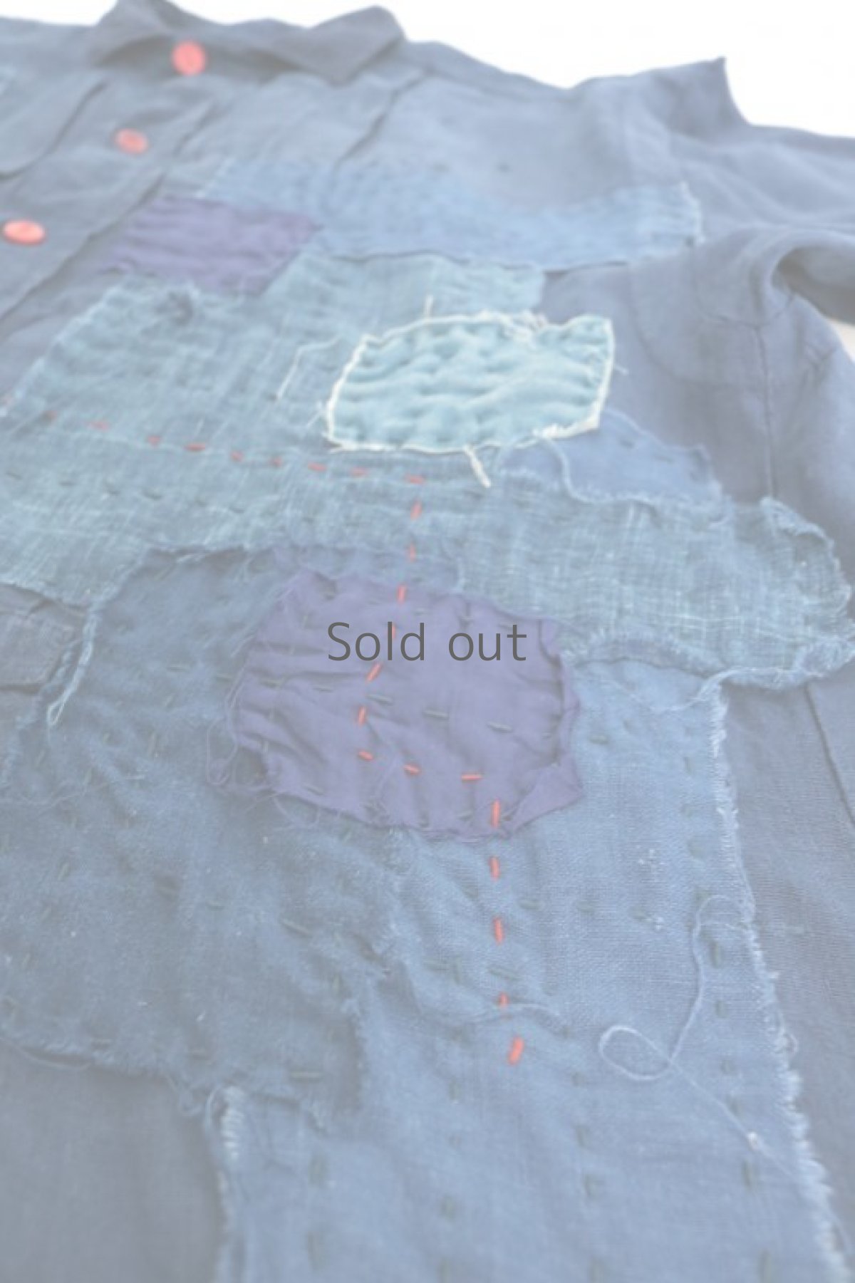 画像6: 【MITSUGU SASAKI】アンティークリネン×染め×古布　パッチワークボロスモックシャツ （紺染め） (6)