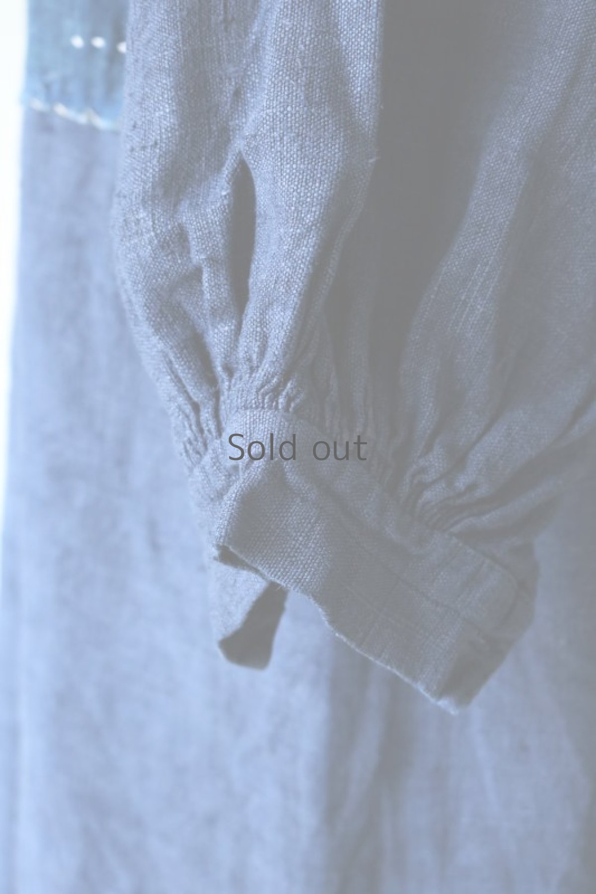 画像14: 【MITSUGU SASAKI】アンティークリネン×染め×古布　パッチワークボロスモックシャツ （紺染め） (14)