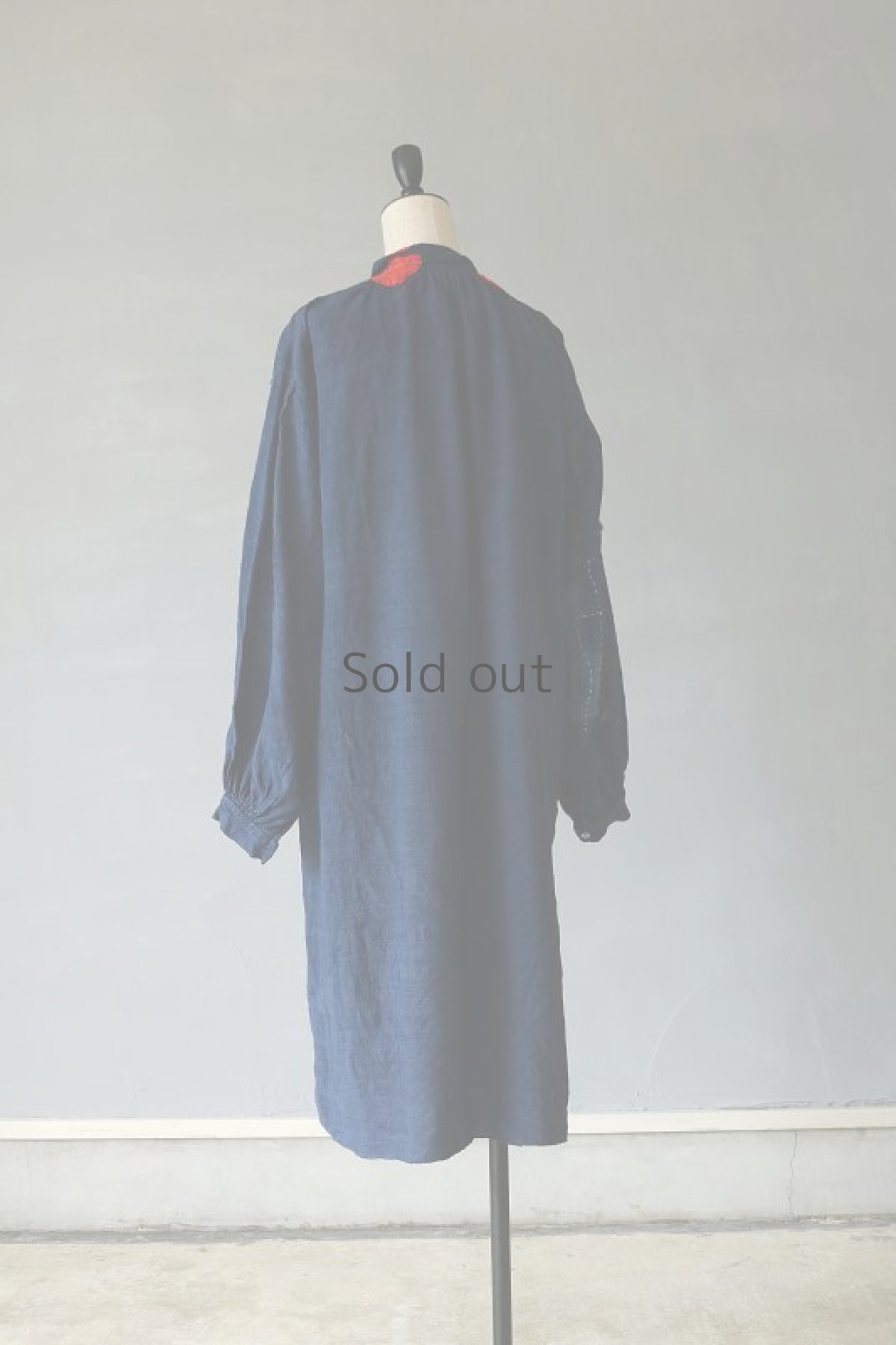 画像3: 【MITSUGU SASAKI】アンティークリネン×染め×古布　パッチワークボロスモックシャツ （紺染め） (3)