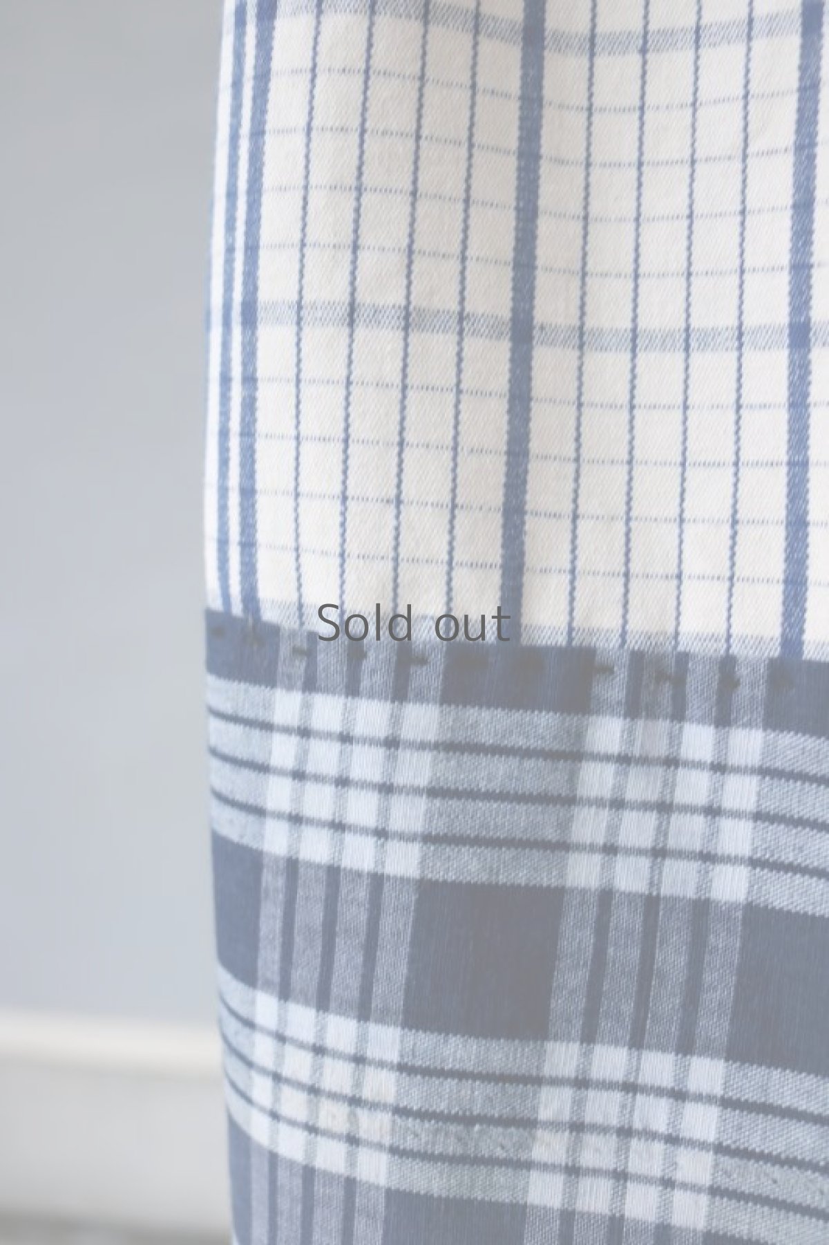 画像10: 【MITSUGU SASAKI】農婦シリーズ　フレンチアンティークブルーチェックリネン　ロングスカート（赤ひも ） (10)