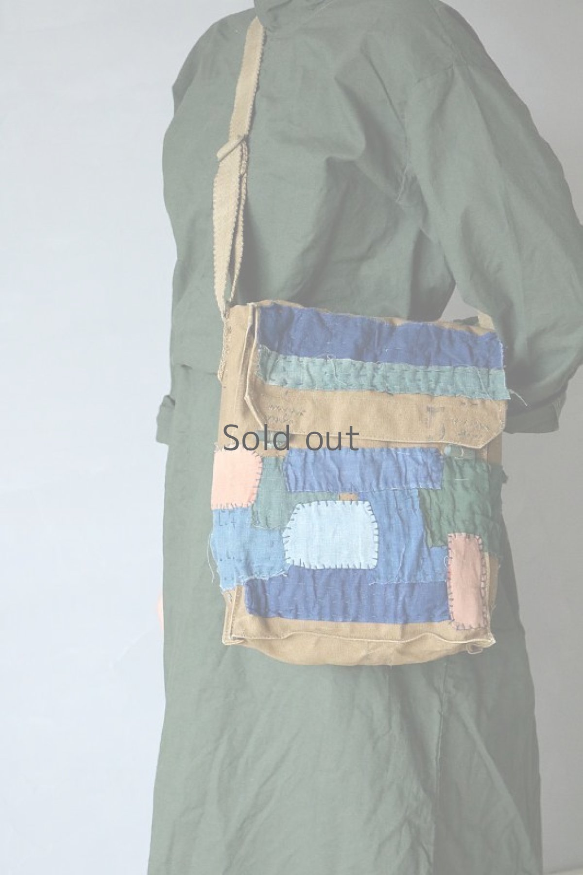 画像2: 【MITSUGU SASAKI】ビンテージリメイク×古布　チェコ軍のショルダーバッグ (2)