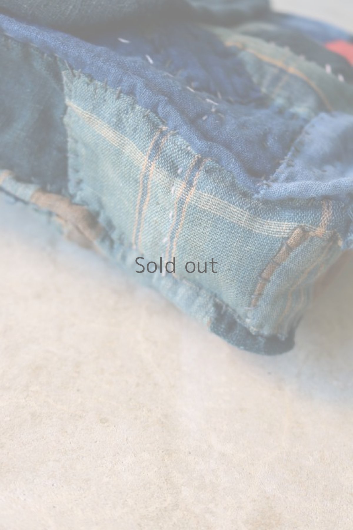 画像8: 【MITSUGU SASAKI】ビンテージリメイク×古布　ブルガリア軍のパッチワーク古布ショルダーバッグ (8)