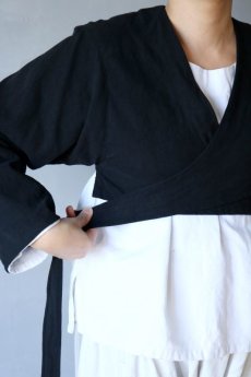 画像10: 【ササキチホ】アンティークリネン×染め 短上衣（黒） (10)
