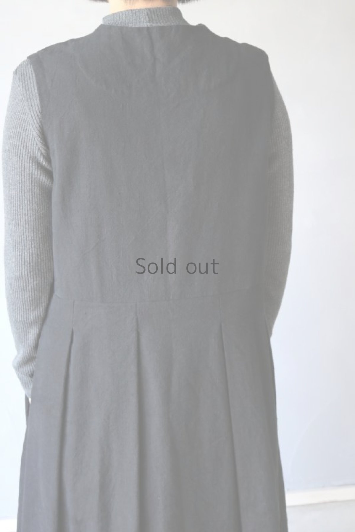 画像7: 【ササキチホ】アンティークリネン×染め　モンゴリアンノースリーブワンピース（黒色） (7)