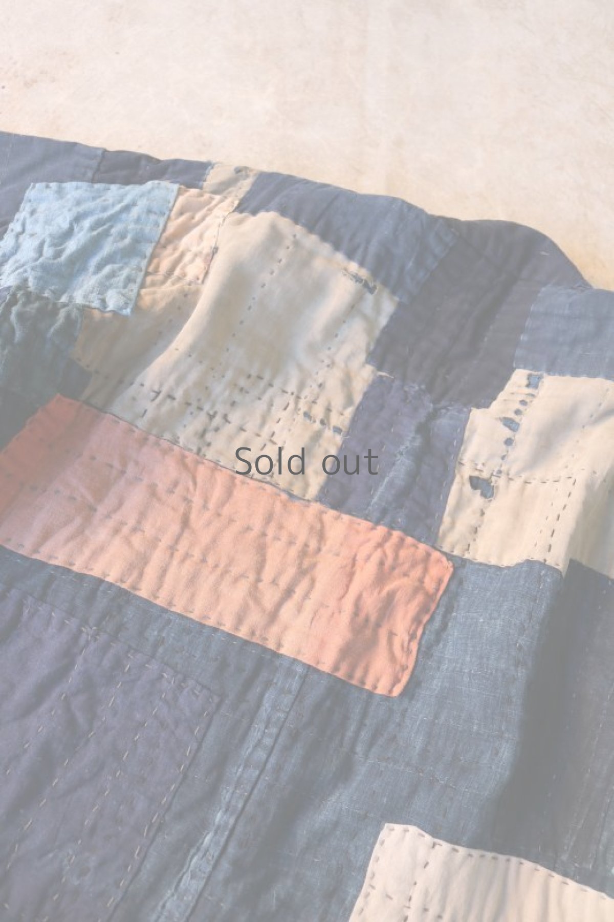 画像10: 【MITSUGU SASAKI】藍染古布　刺し子リペアのリバーシブル野良着 (10)