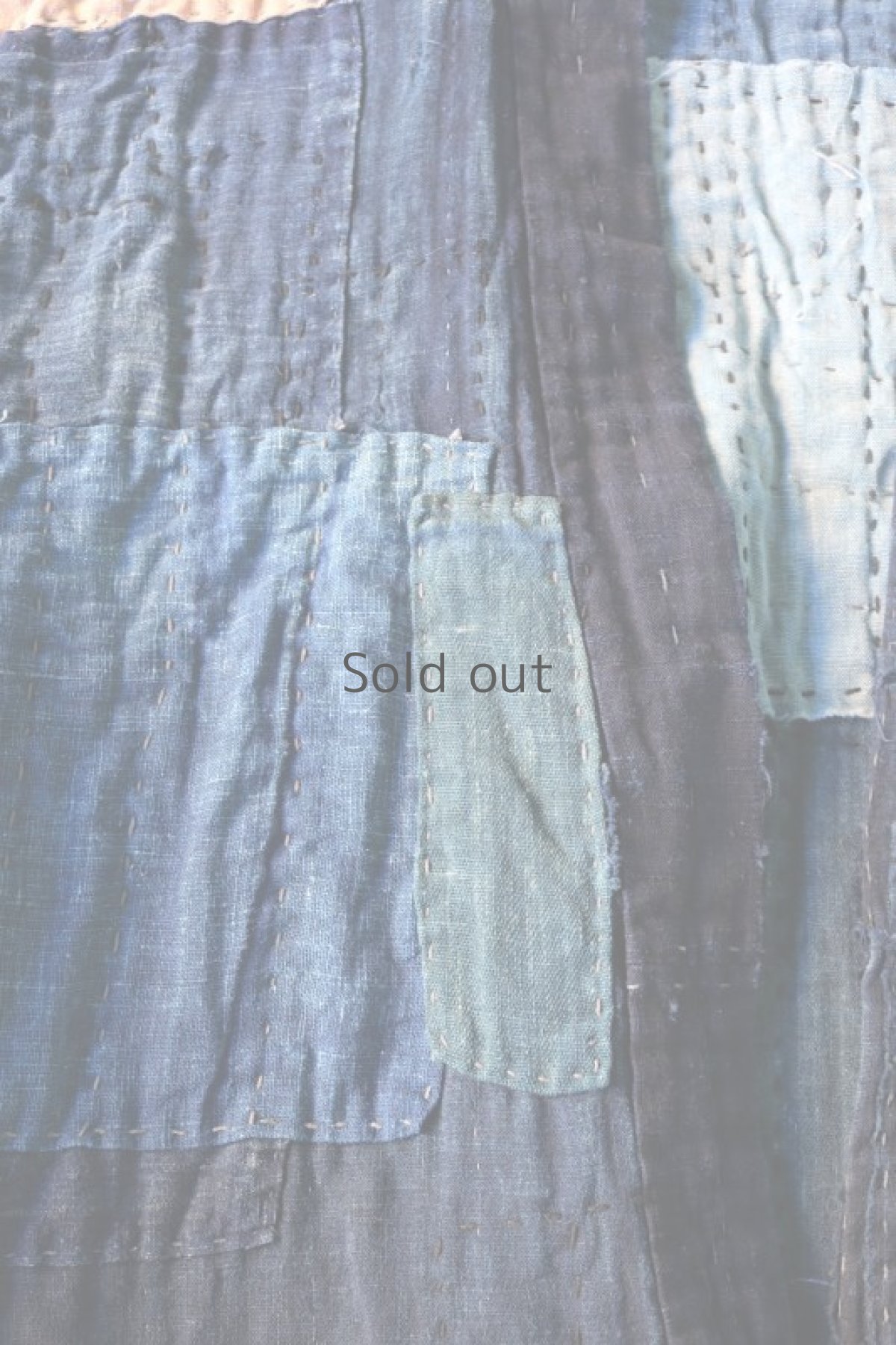 画像9: 【MITSUGU SASAKI】藍染古布　刺し子リペアのリバーシブル野良着 (9)