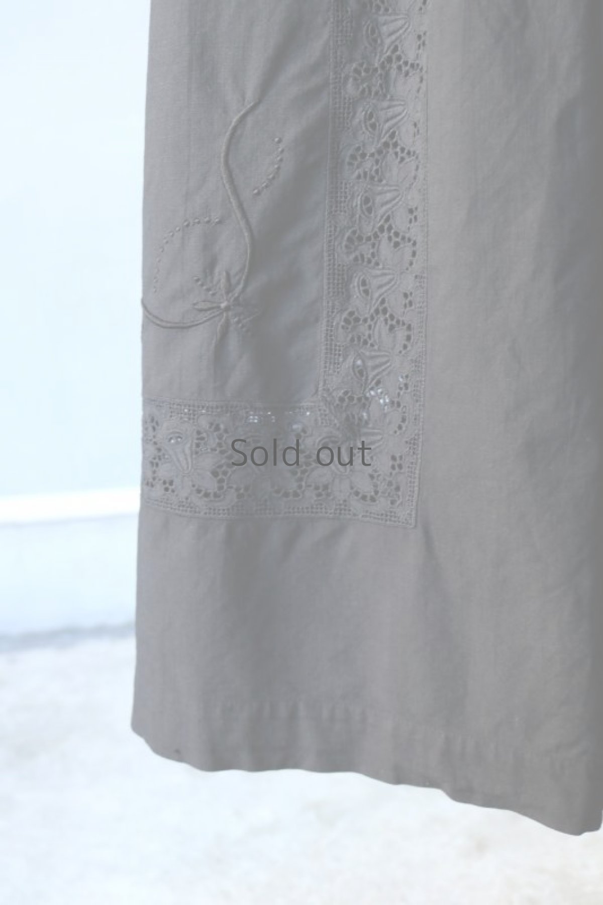 画像9: 【ササキチホ】アンティークレースコットン×染　ワークエプロン（黒/後ろポケット） (9)